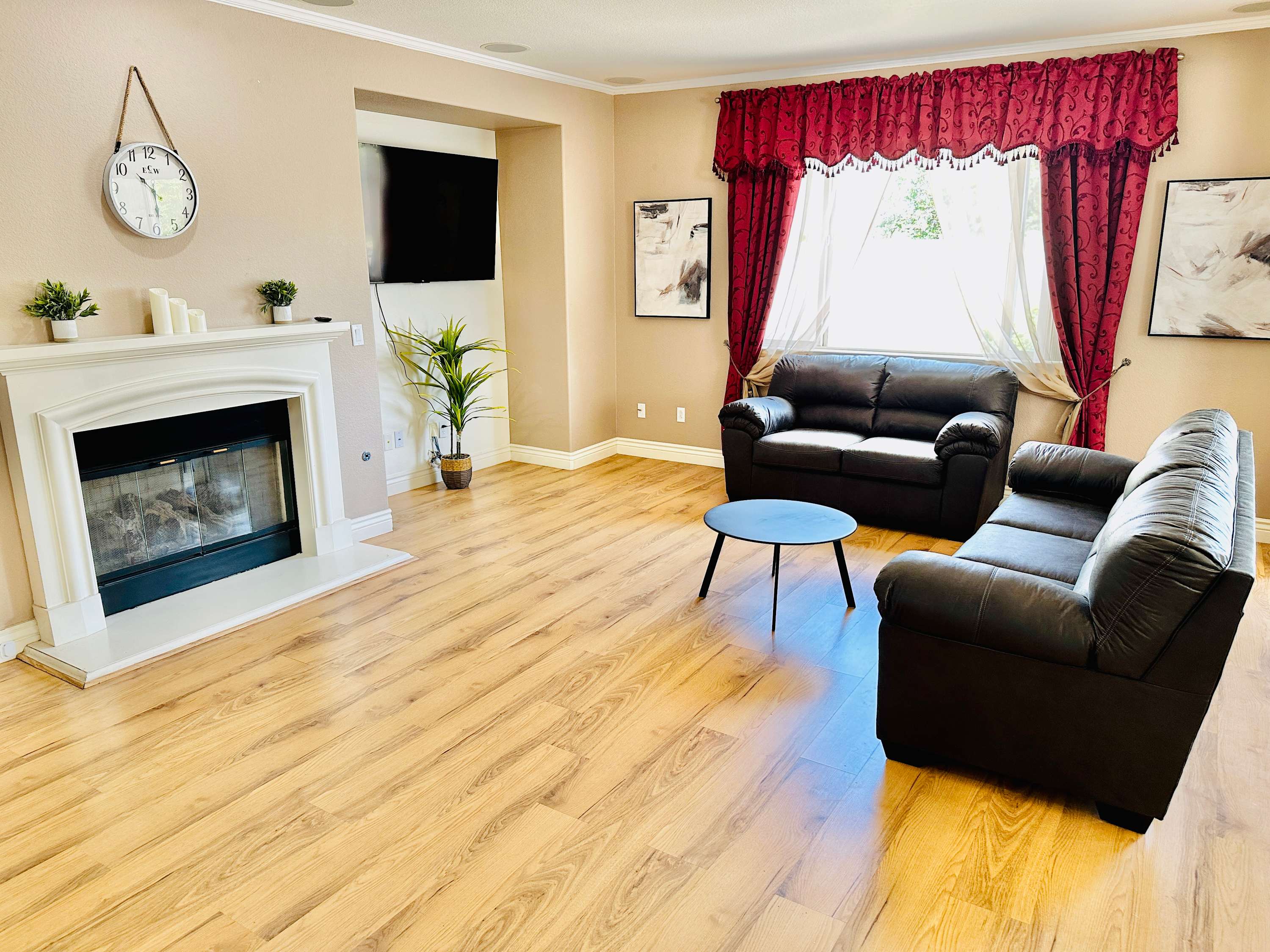 Beautiful Haven/Sleeps 16 — Reno, NV — vacation rental