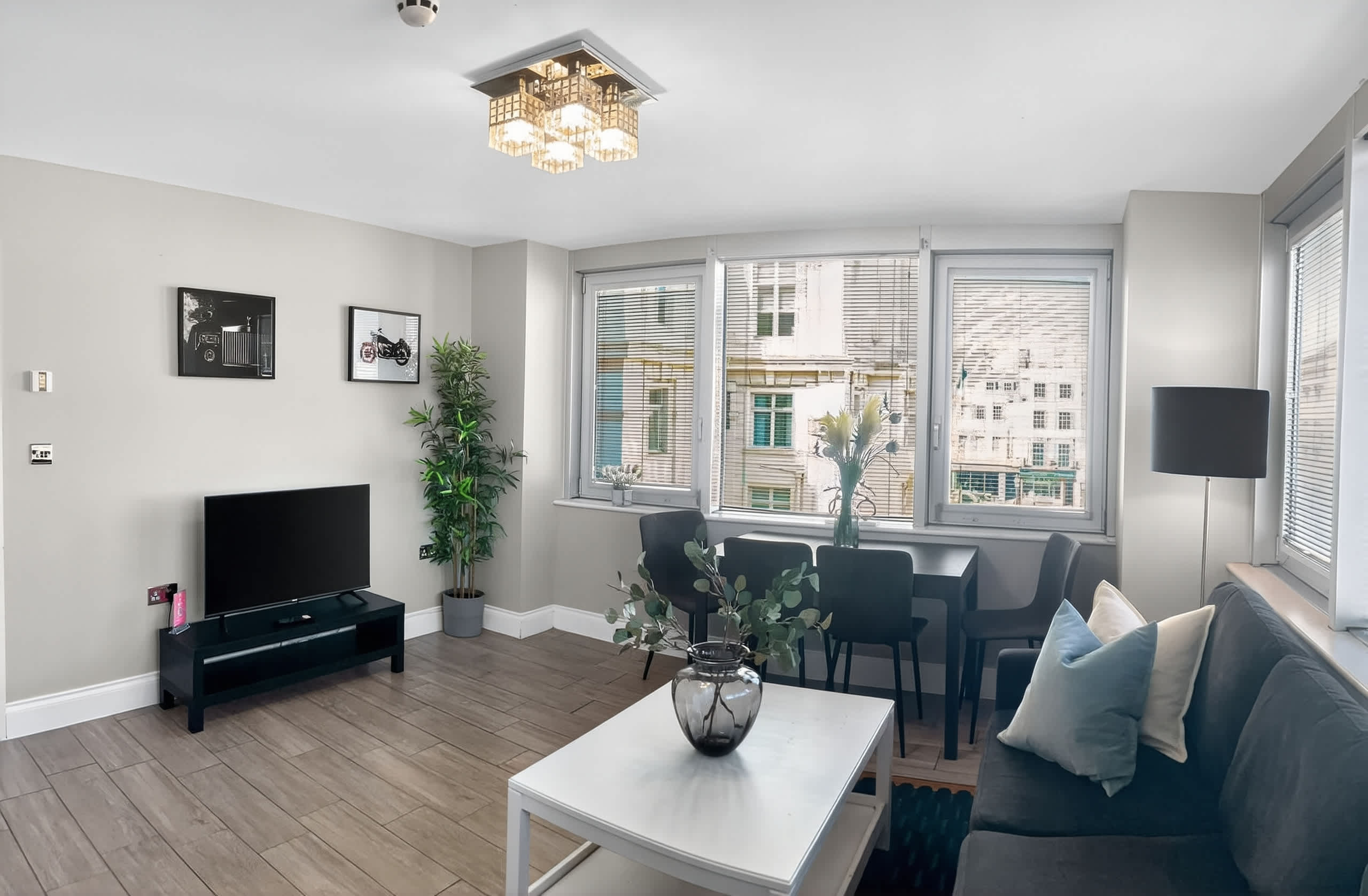 Brighton Lanes Comfort | 2BR Apt near Beach & Pier — Brighton, England — vacation rental