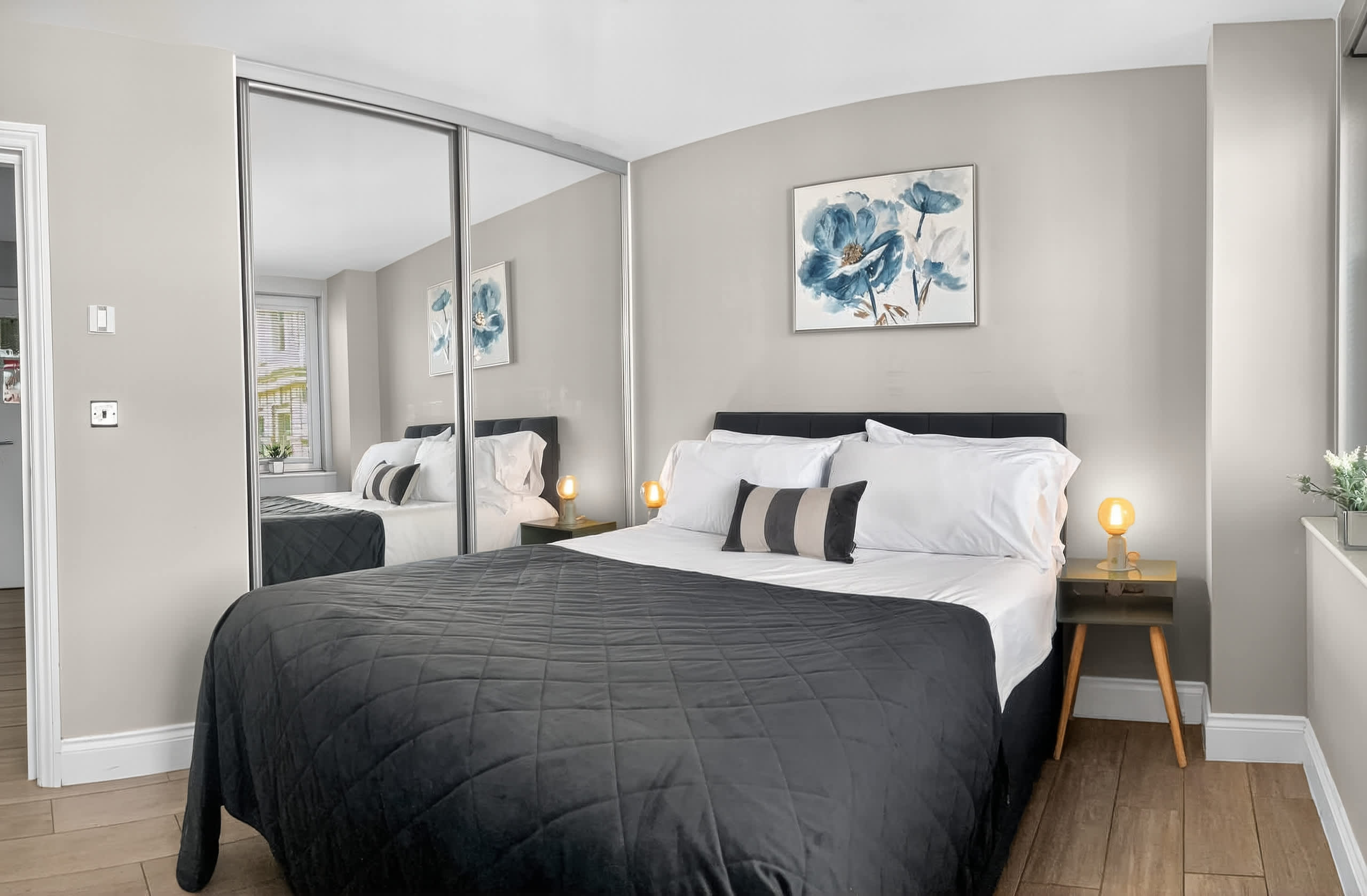 Brighton Lanes Comfort | 2BR Apt near Beach & Pier in Bartholomew Road BN1 1JS - Property image 4 - VivreStays
