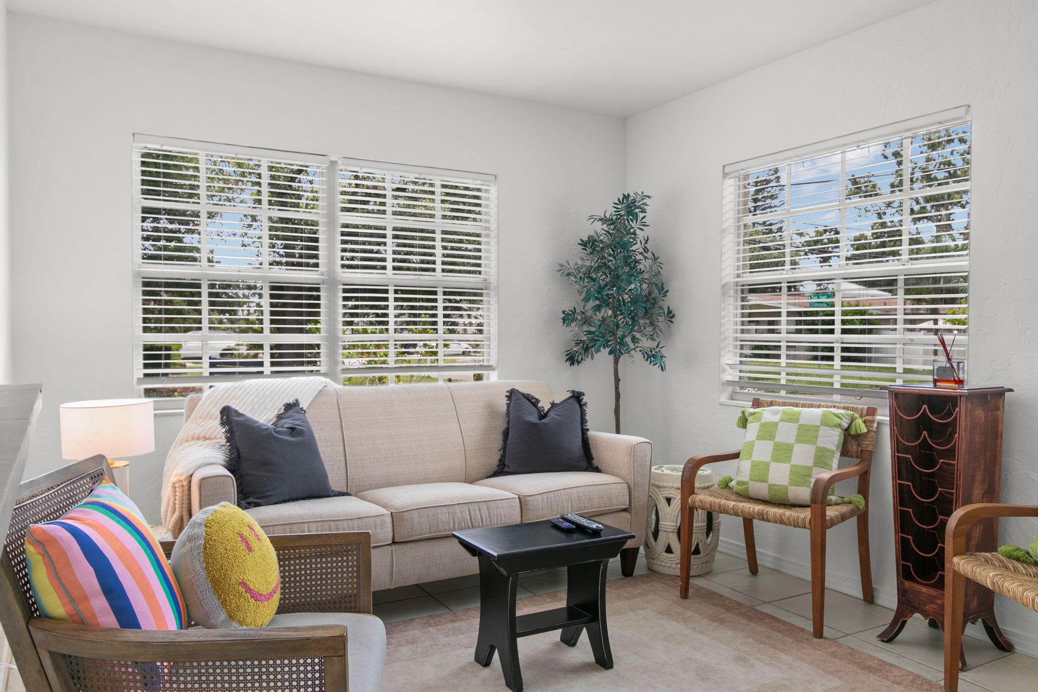 NEW! Bayside Breeze - Charming Apt Near Bayshore — Tampa, FL — vacation rental