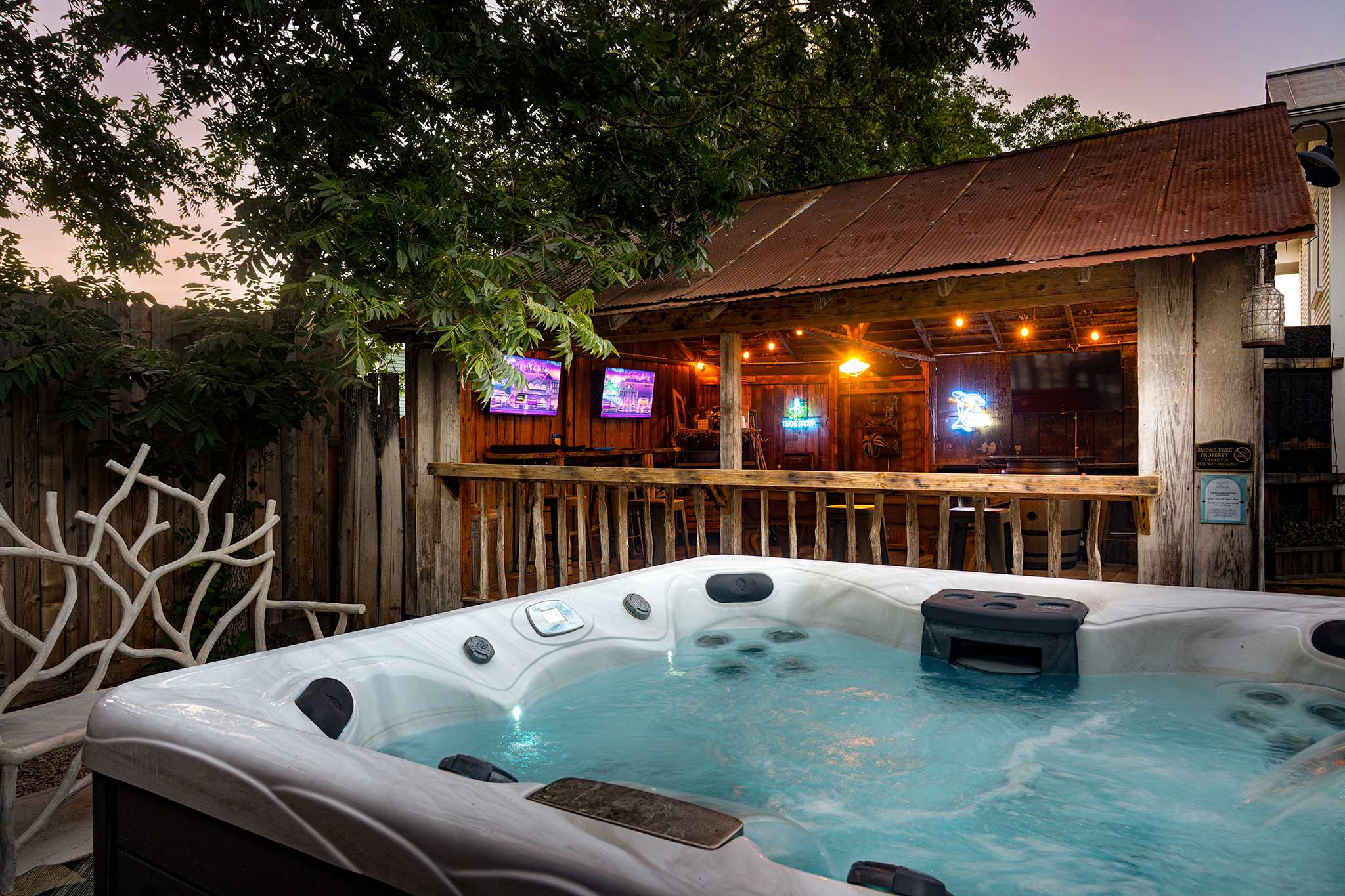 Charmed Haus - Hot tub & Pool Table  — Fredericksburg, TX — vacation rental