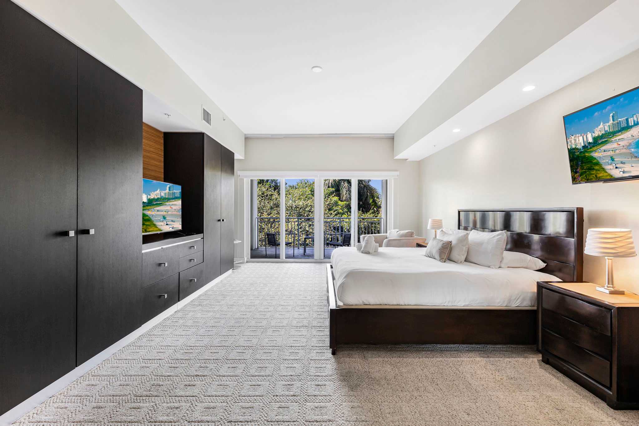 Modern 2-Story Retreat | Prime Doral + Pool & Gym