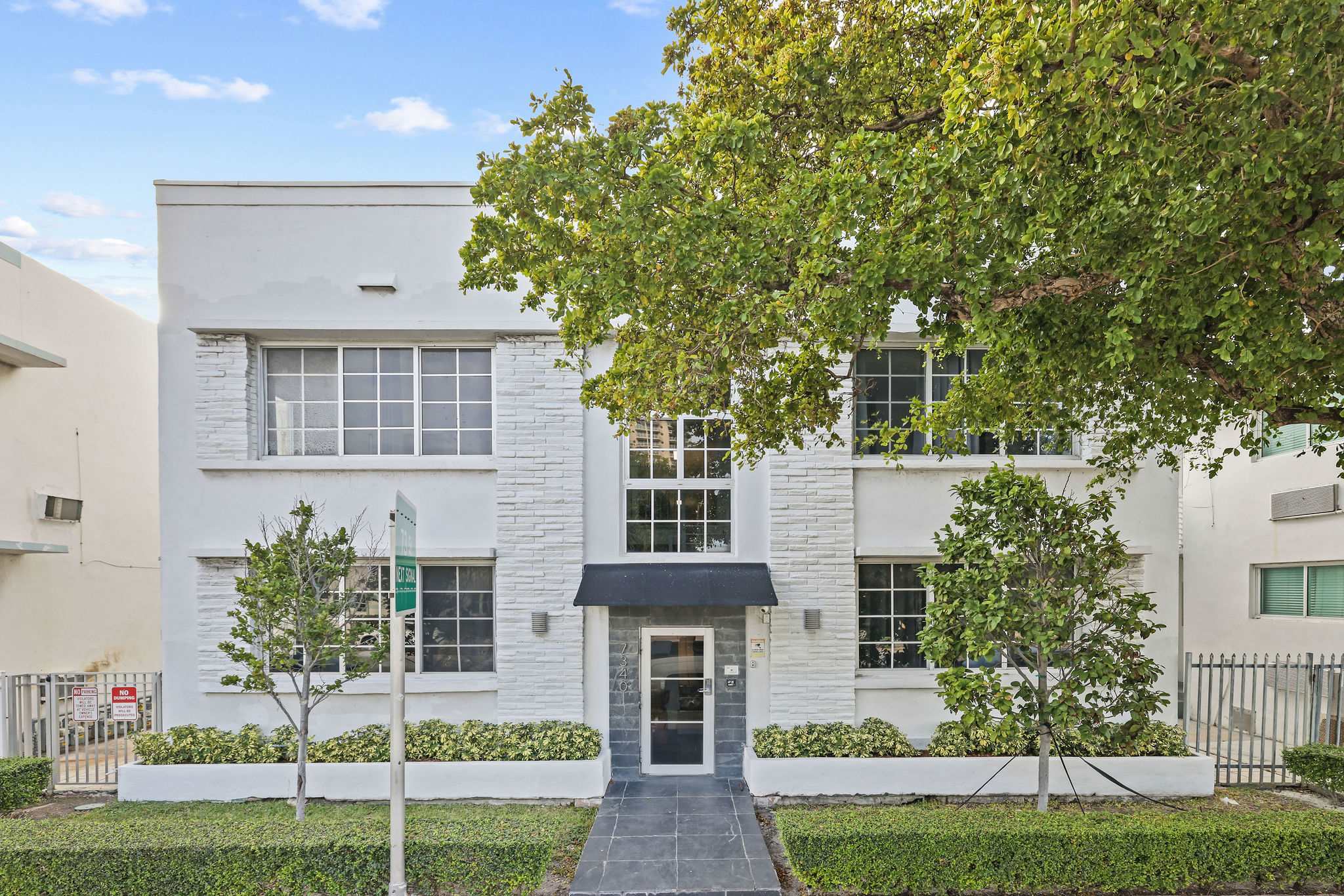 Miami Beach Gem: Ocean Views, Family-Friendly Stay