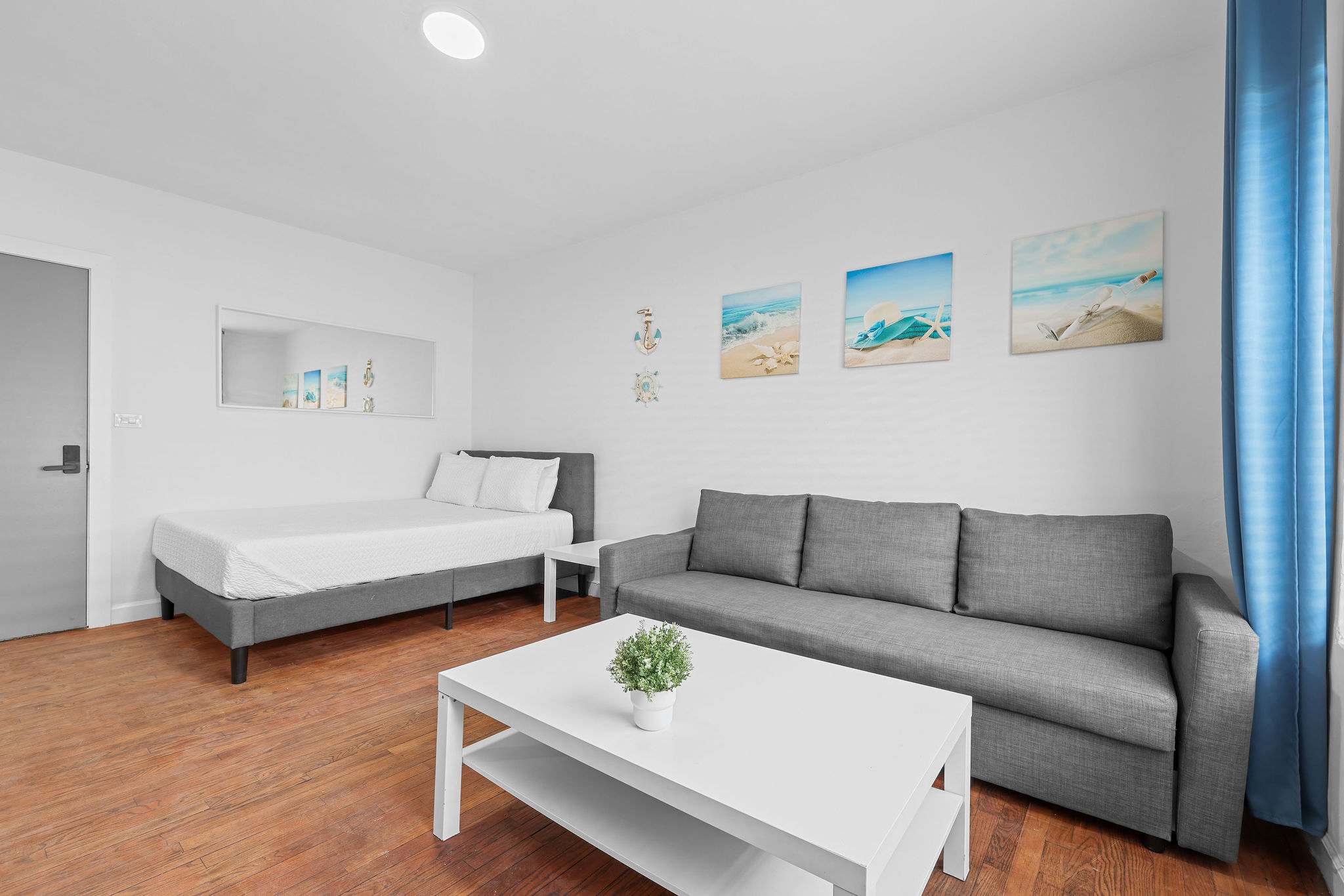 Miami Beach Apartment: Beach Access & Family Fun!