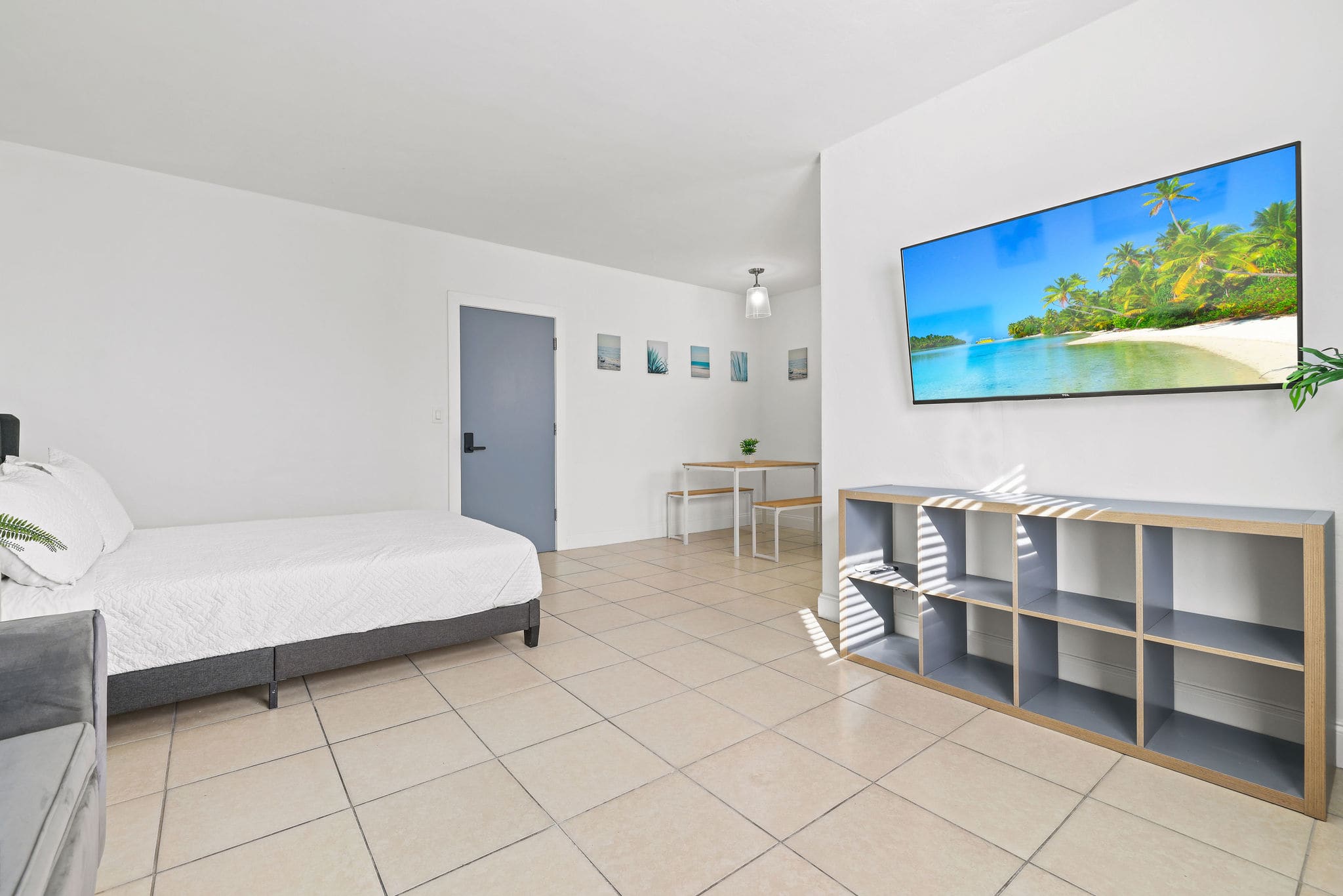 Stylish Miami Beach Apt: Near Beach & Attractions