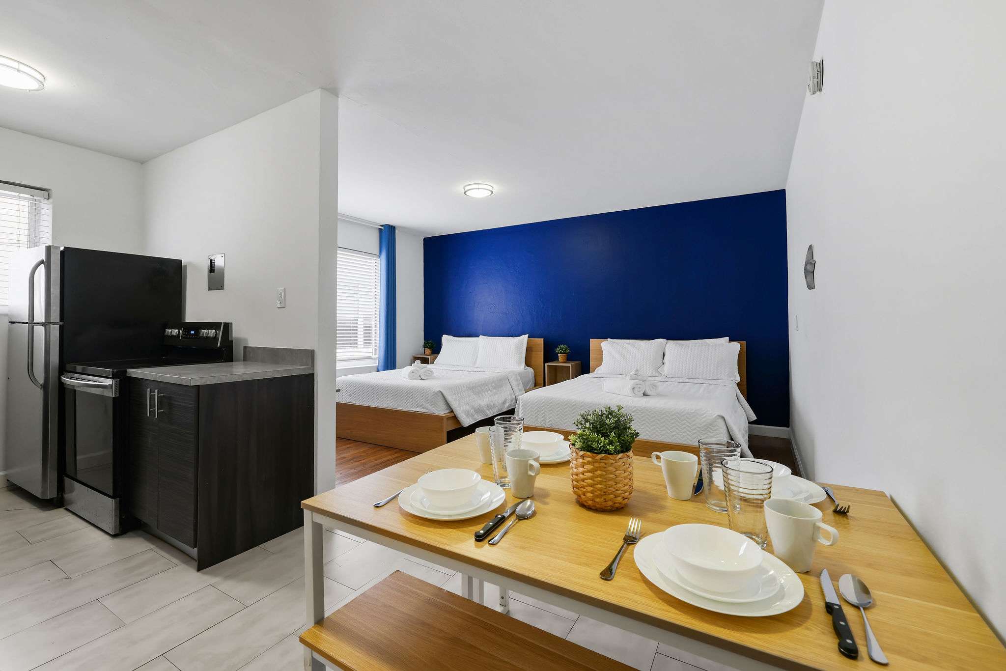 Beach Retreat Modern Sunny Studio | Steps to Sand