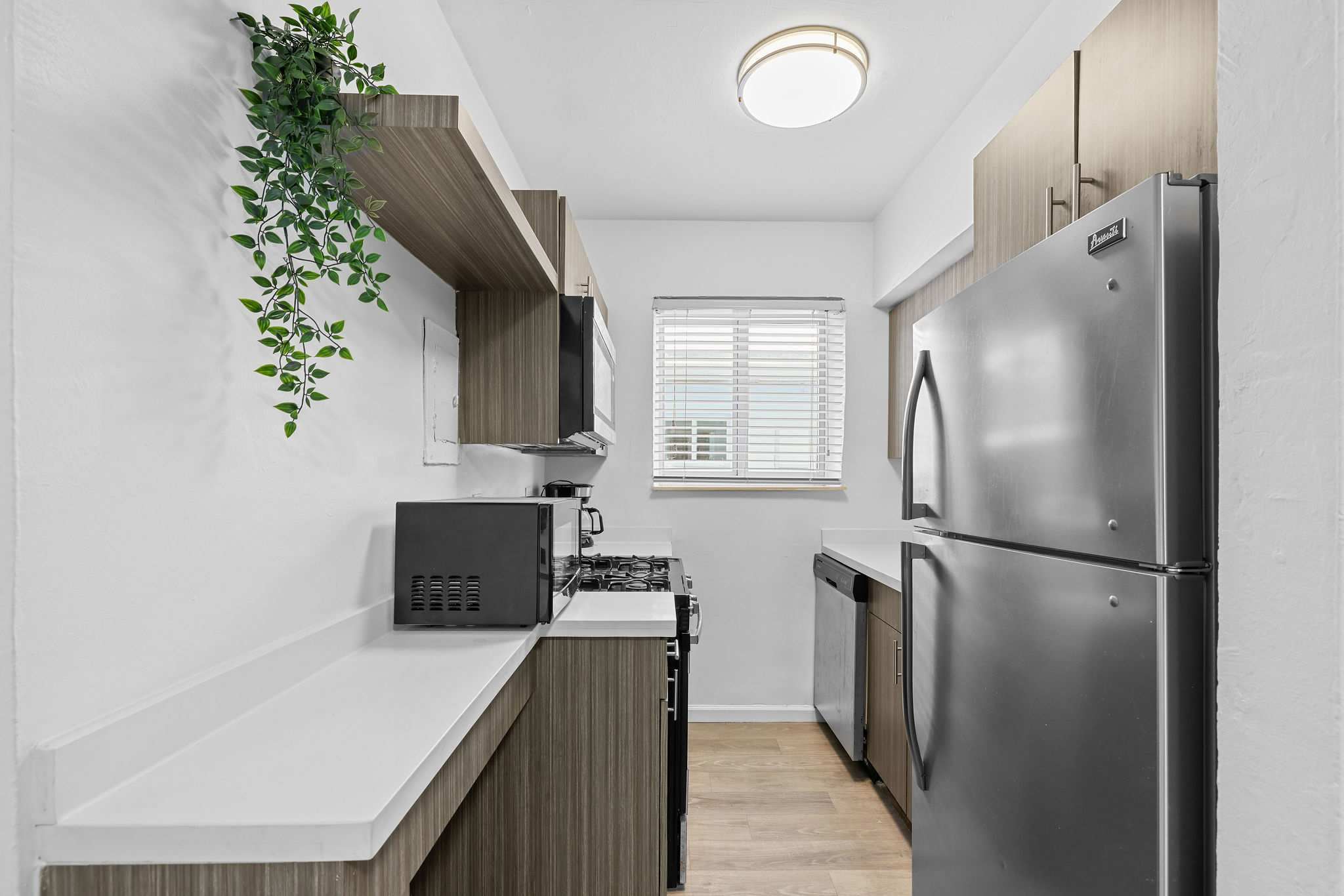Beach Retreat Modern Sunny Studio | Steps to Sand