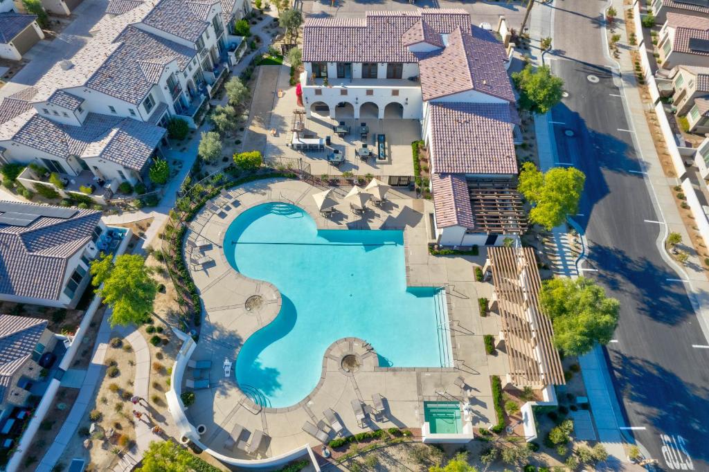 PGA West Signature Luxury 3BR Retreat, Pool & Jacuzzi