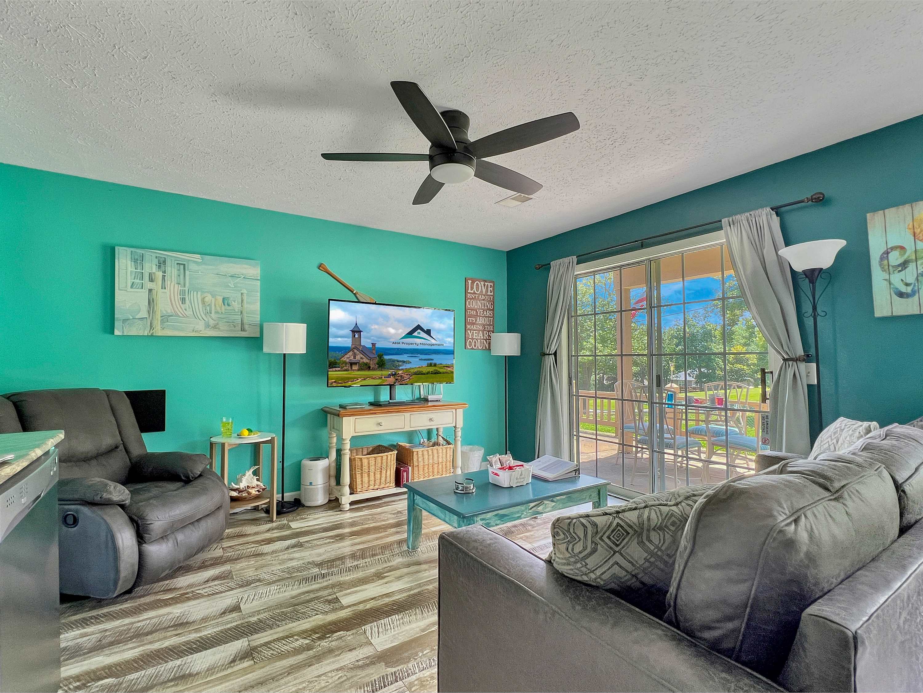 Beautiful view of the golf course right out your living room sliding door