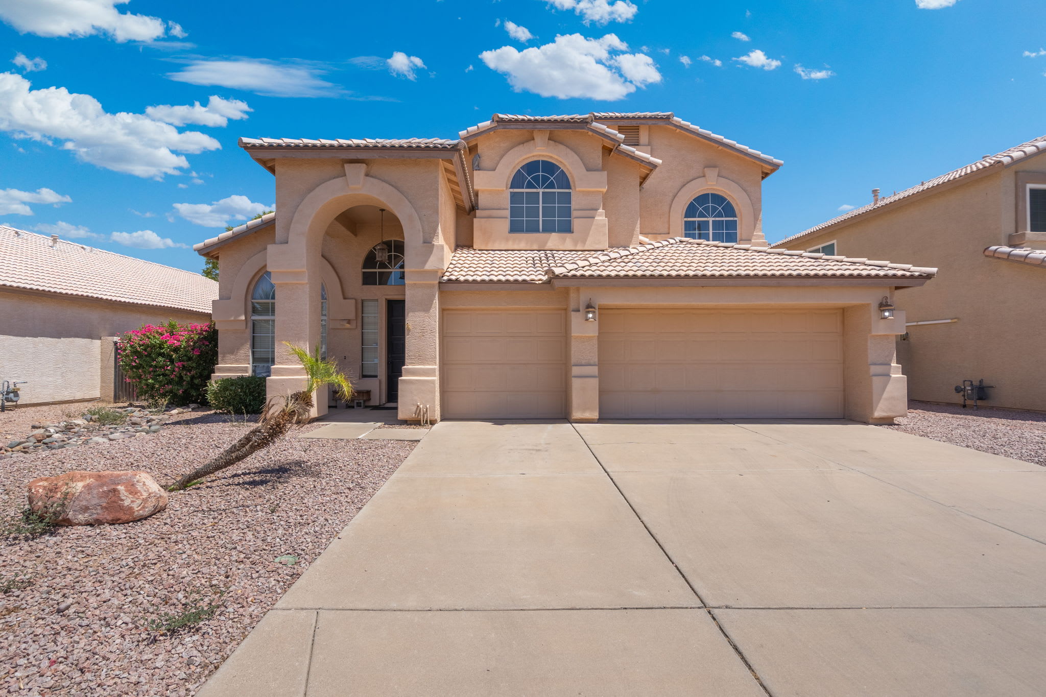 Spacious 4BR Oasis w/ Patio & Views in Goodyear 6