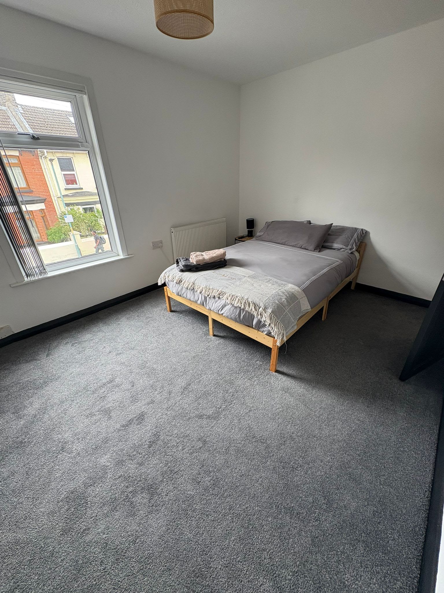 Refurbished 4-Bed Home Near Hospital & Station