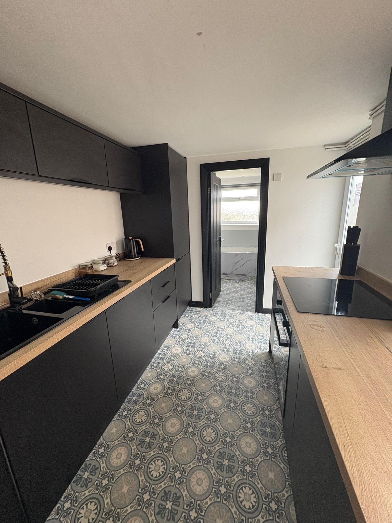 Refurbished 4-Bed Home Near Hospital & Station