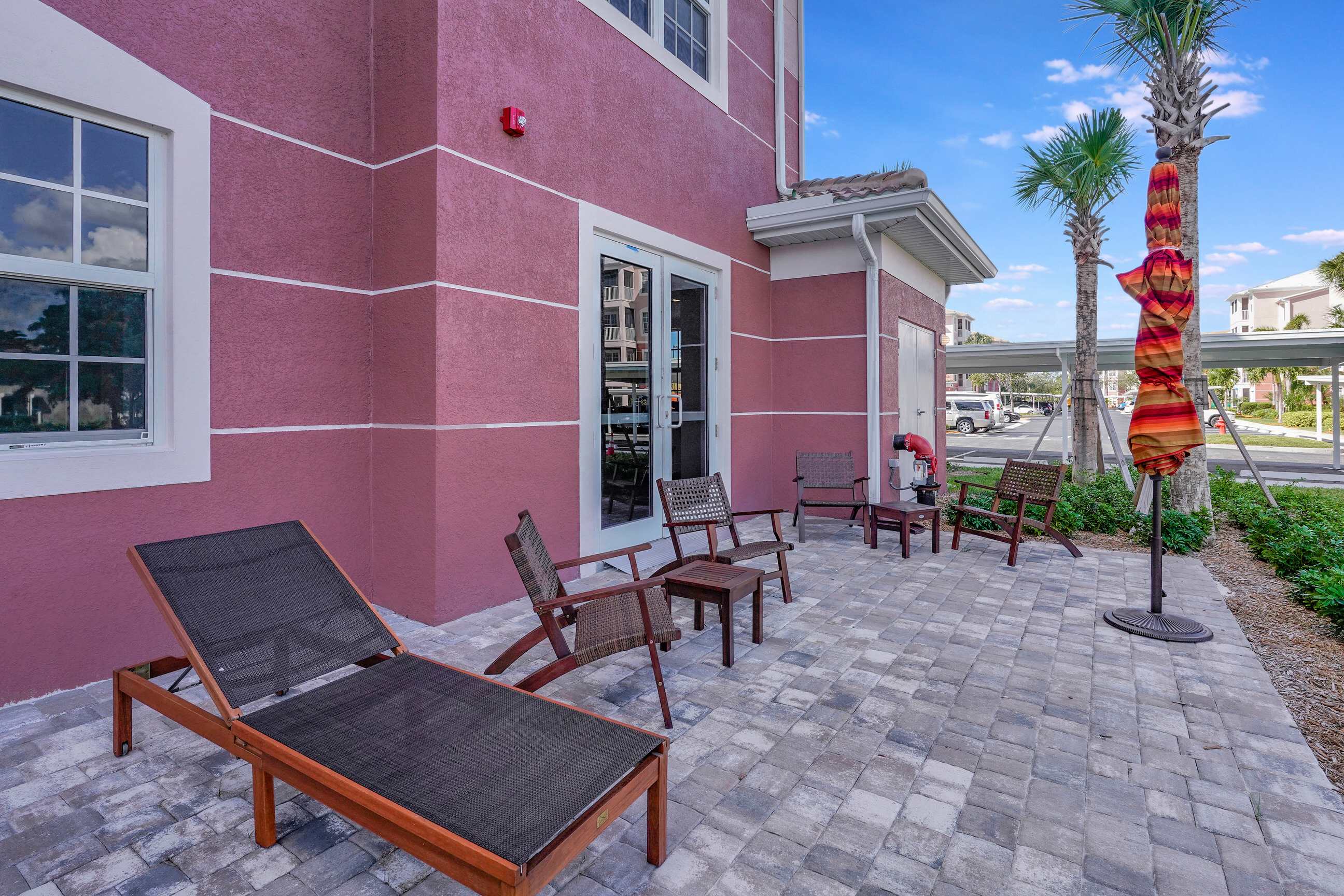 4 Miles to Fort Myers Beach and Margaritaville | Photo 38