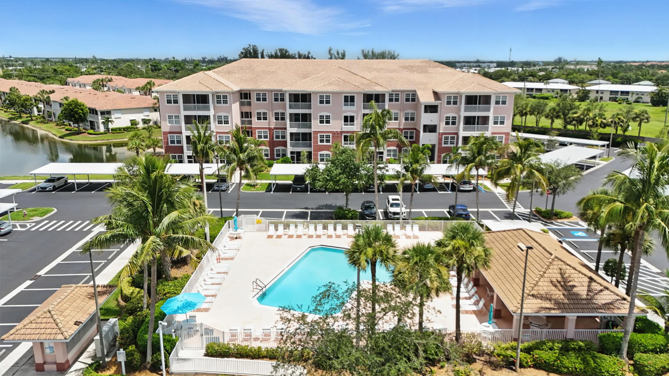 4 Miles to Fort Myers Beach and Margaritaville | Photo 33