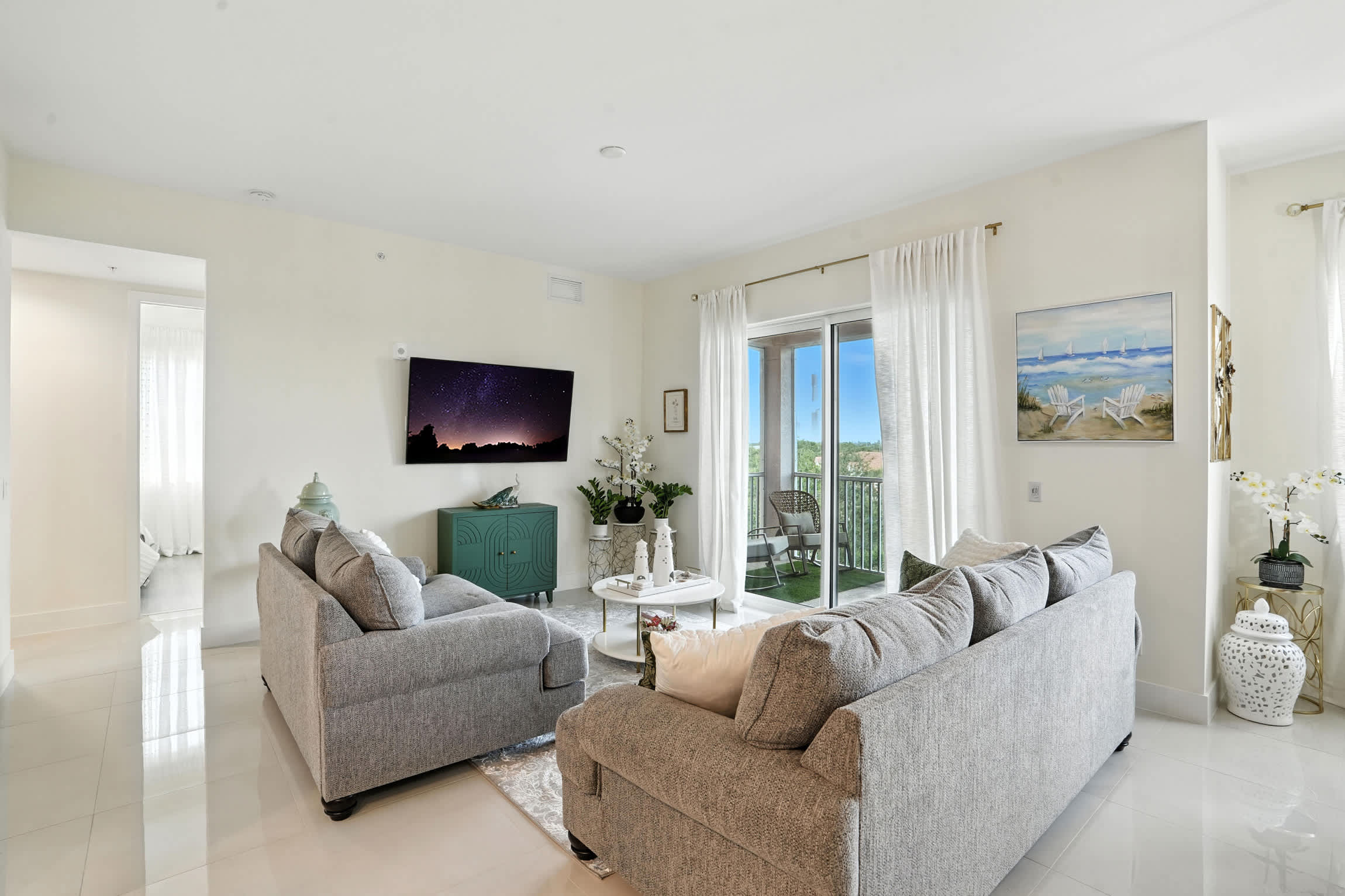 4 Miles to Fort Myers Beach and Margaritaville | Photo 10