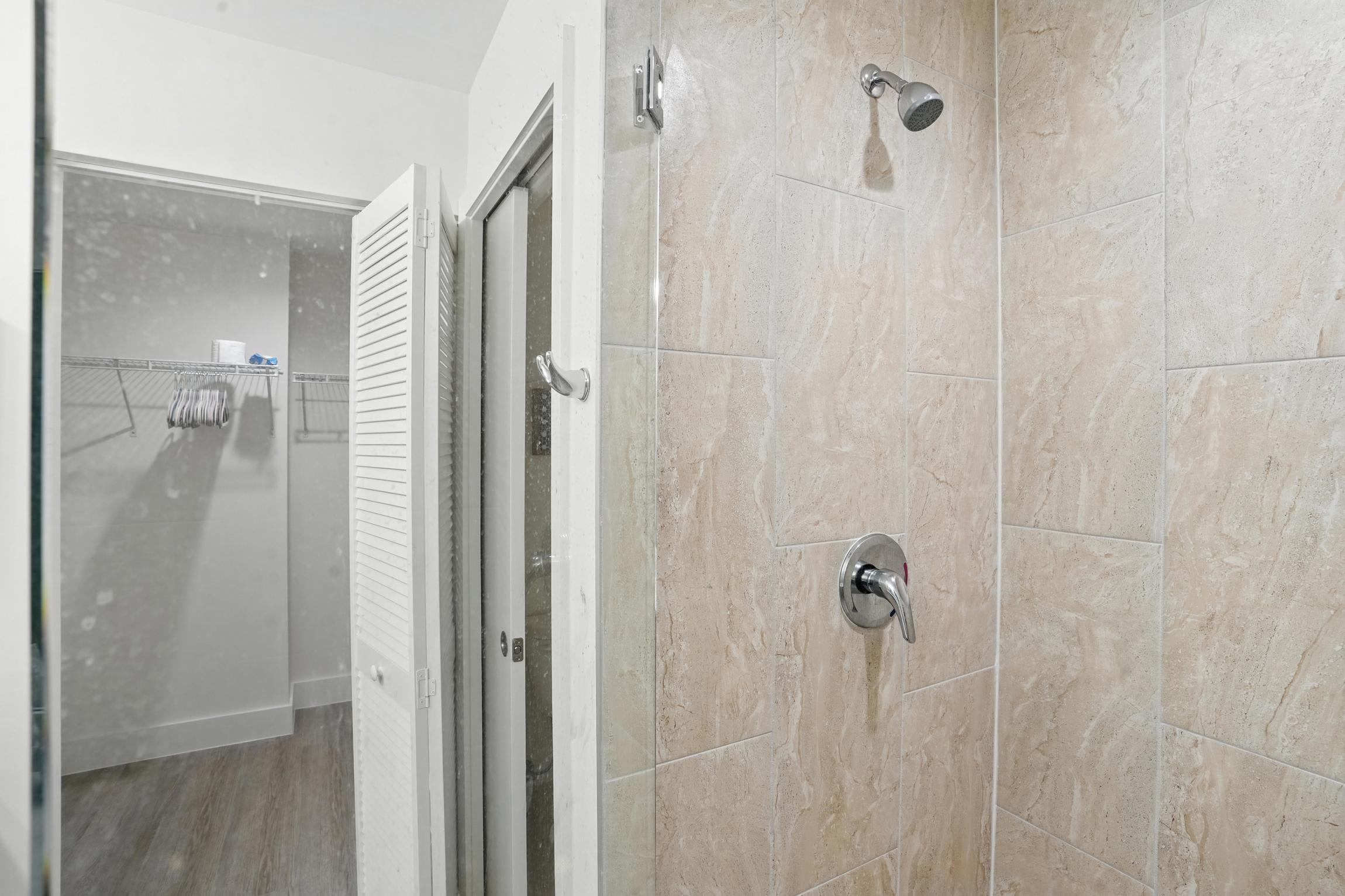 4 Miles to Fort Myers Beach and Margaritaville | Photo 21