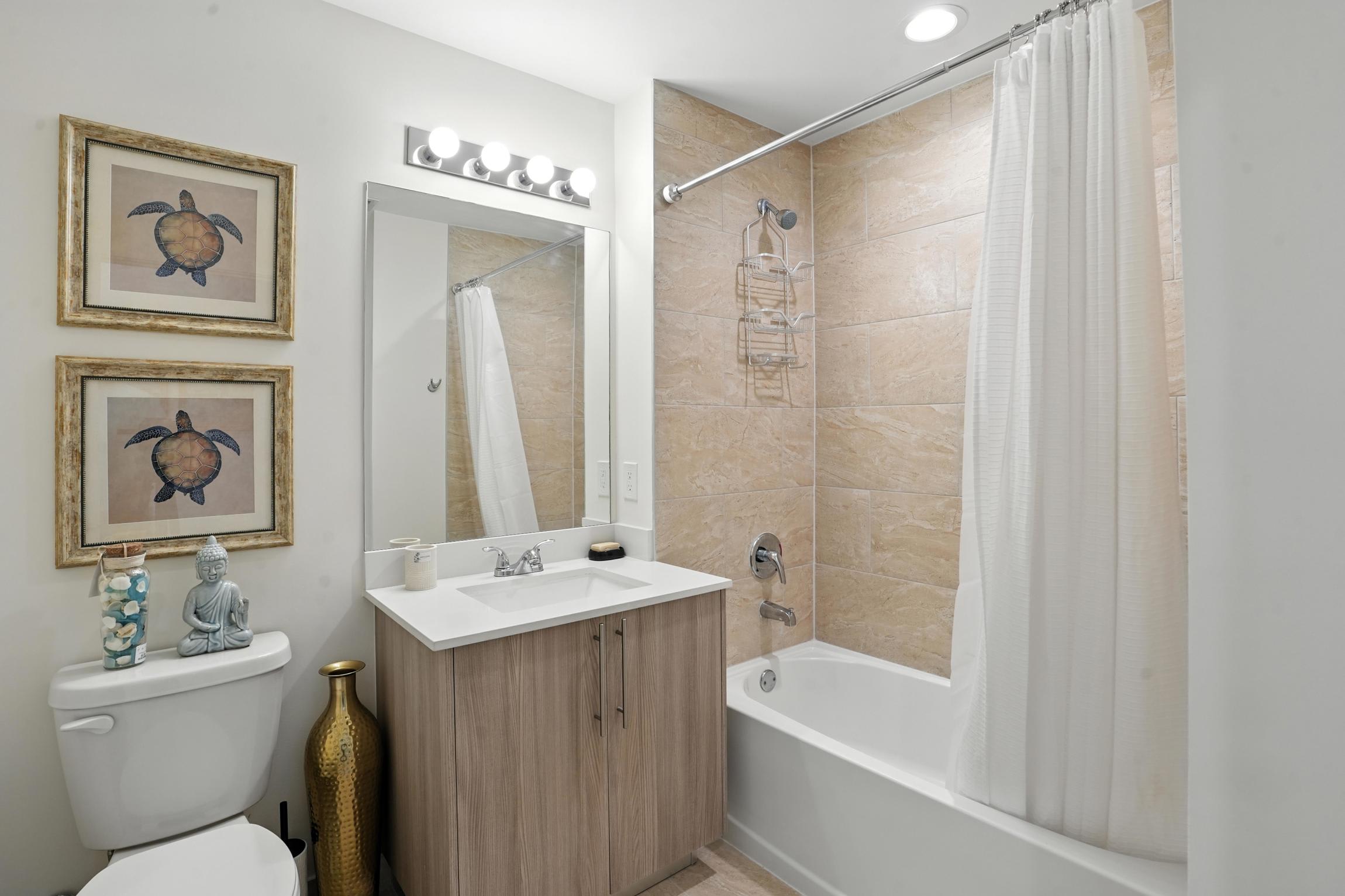 4 Miles to Fort Myers Beach and Margaritaville | Photo 24