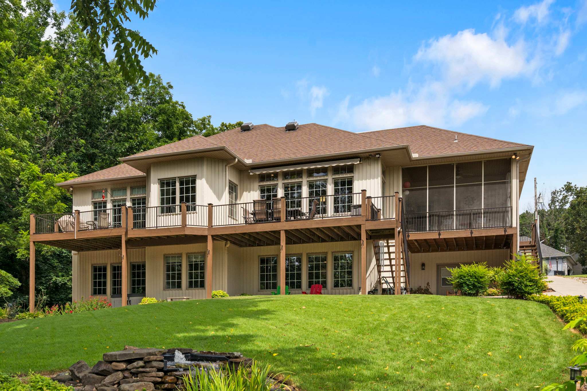 ample outdoor entertainment space