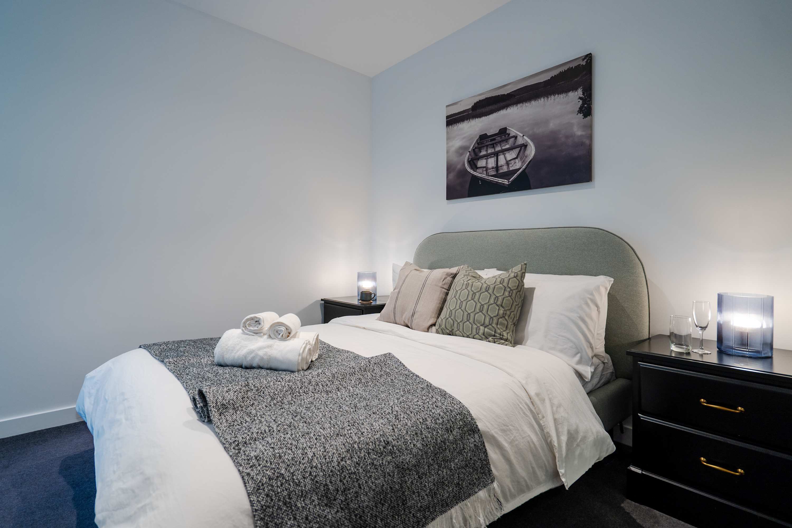 Bright Hawthorn 1BR Apartment near Glenferrie