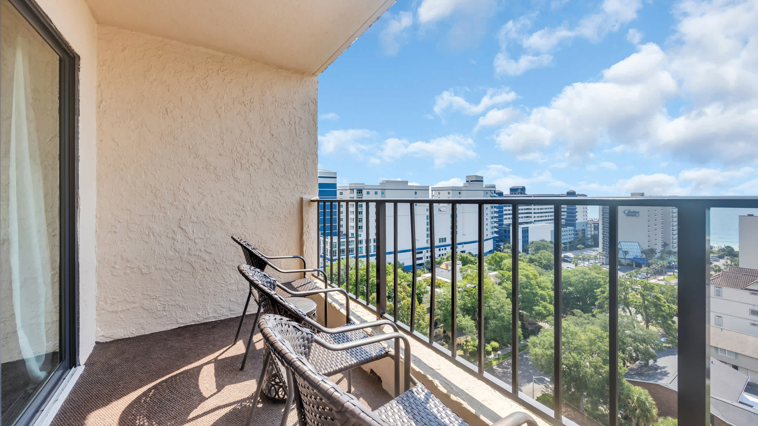 Ocean View Modern Condo w Pool and Hot Tub
