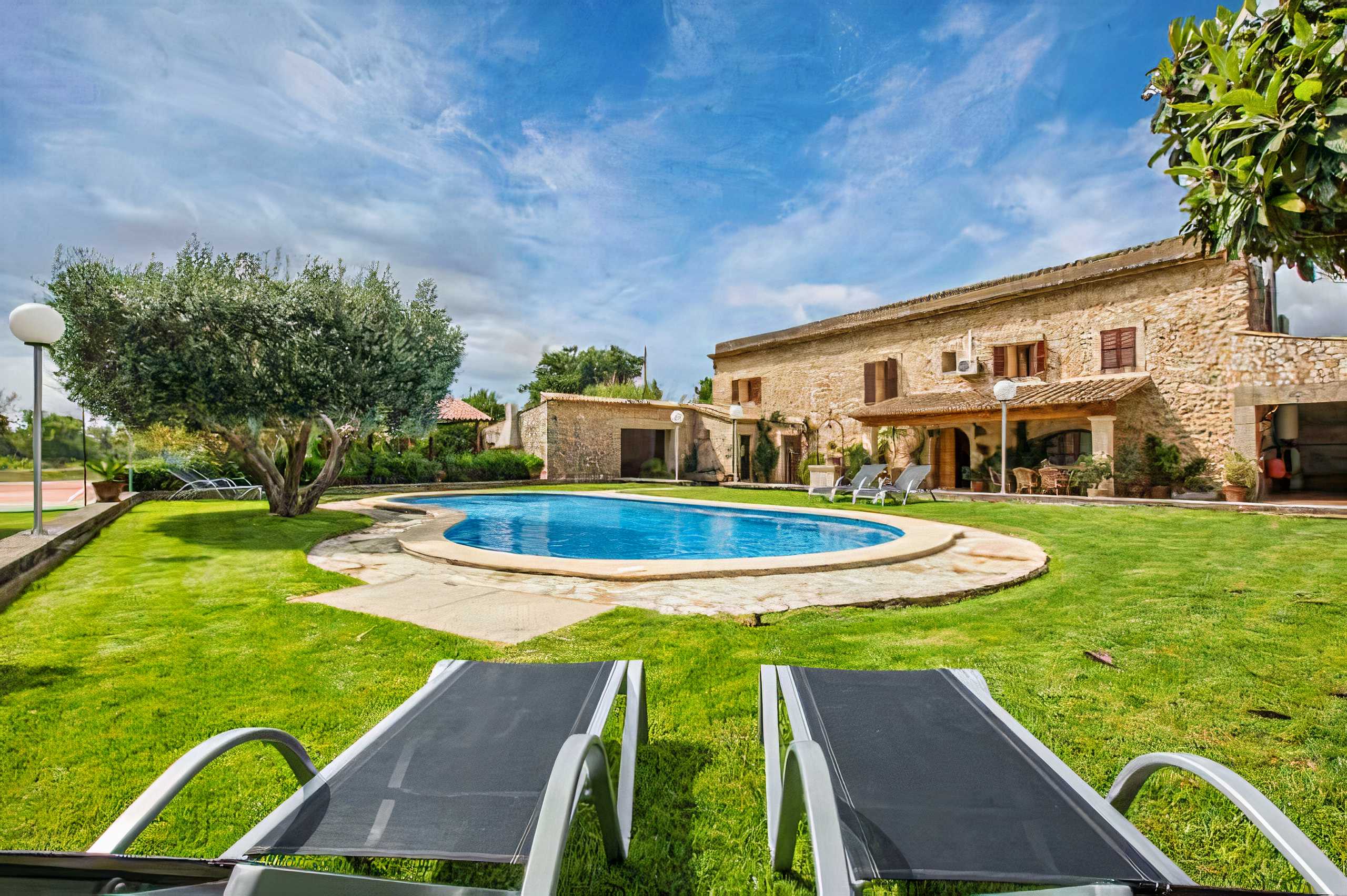 Beautiful Finca Ca S'Homo in Tranquil Village — Búger, Balearic Islands — vacation rental
