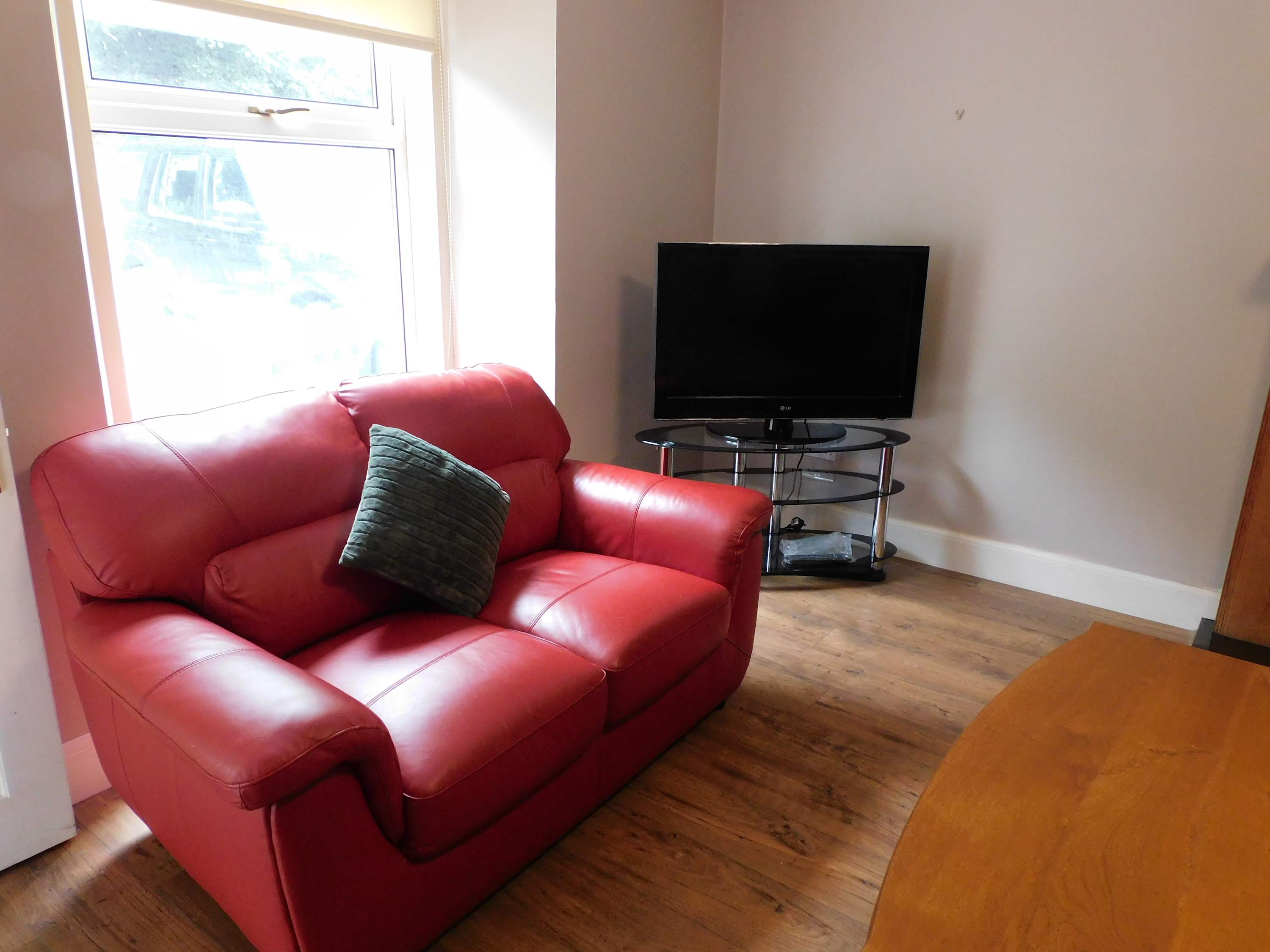 Cosy 2 Bed Apartment in Crossford, near Lanark