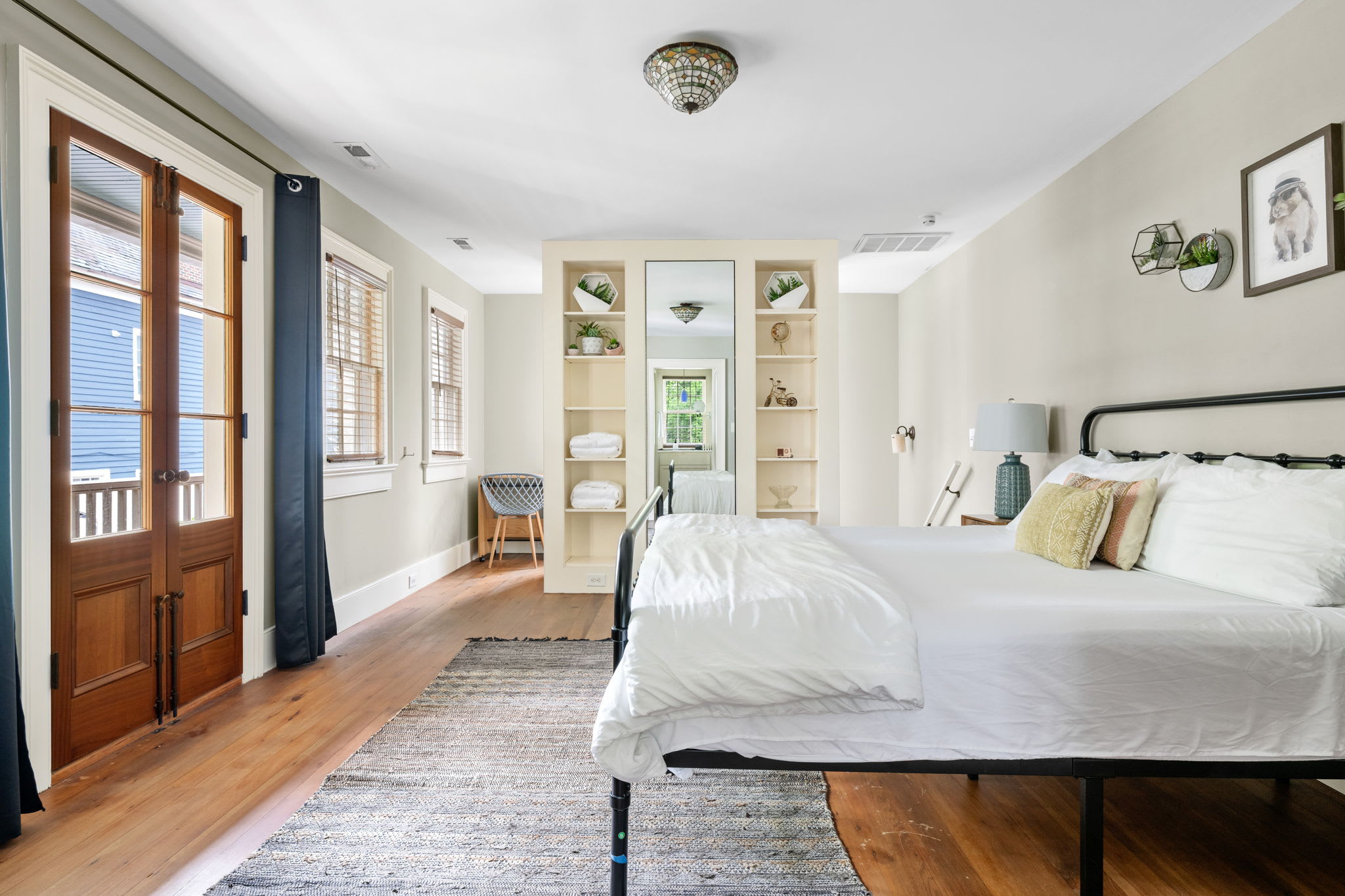 Master Bedroom w/ King Bed