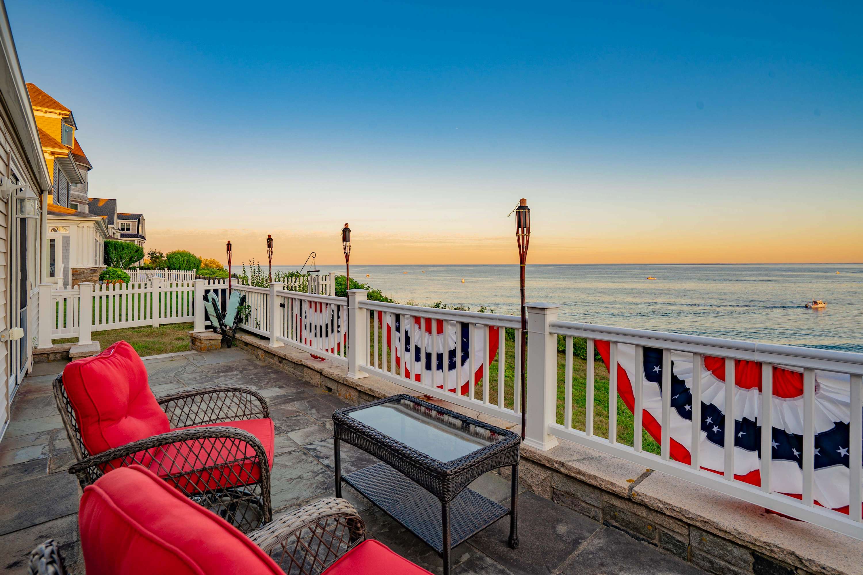 Oceanfront Home w/ Panoramic Views • Sleeps 8 3