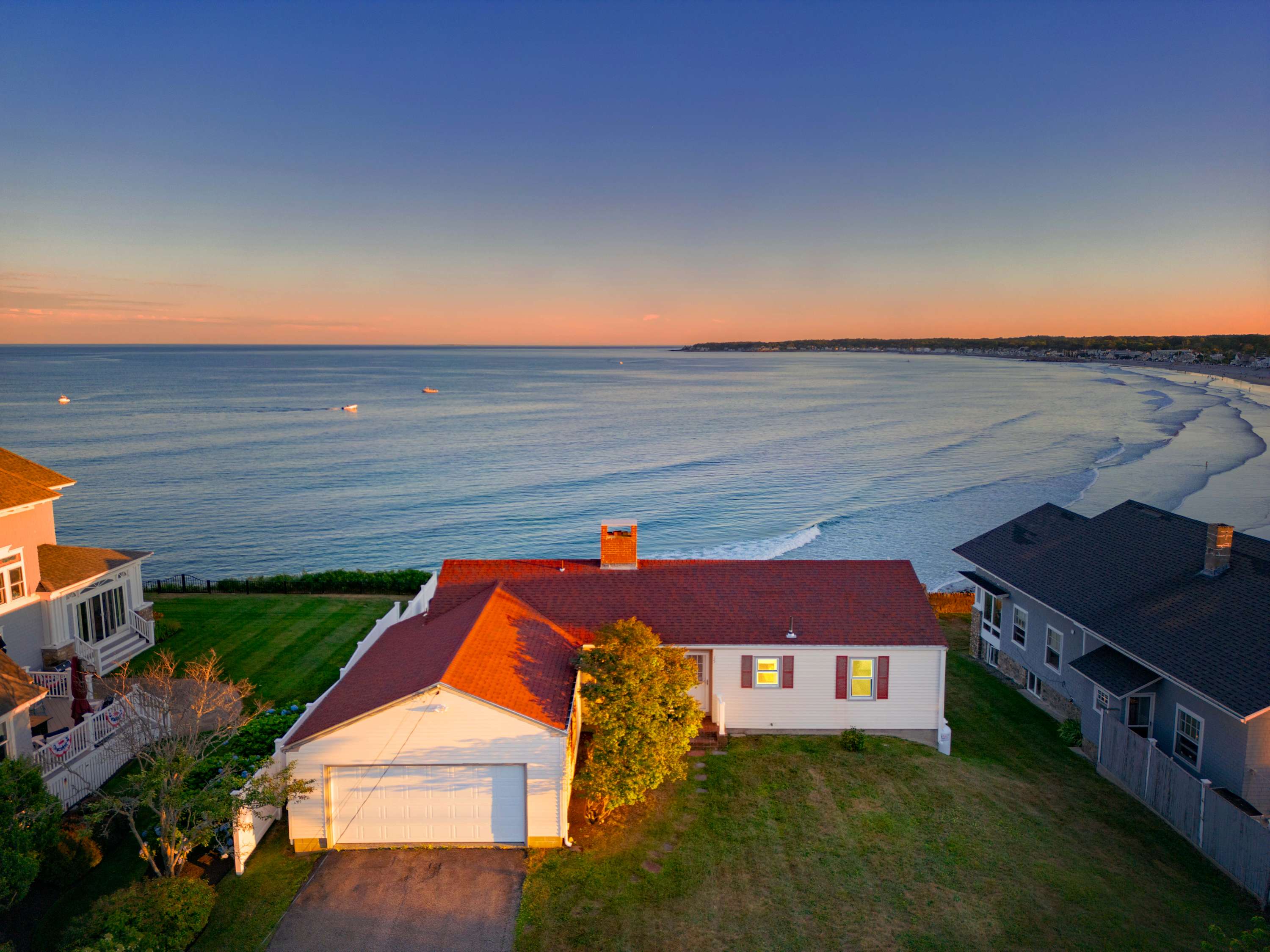 Oceanfront Home w/ Panoramic Views • Sleeps 8 7