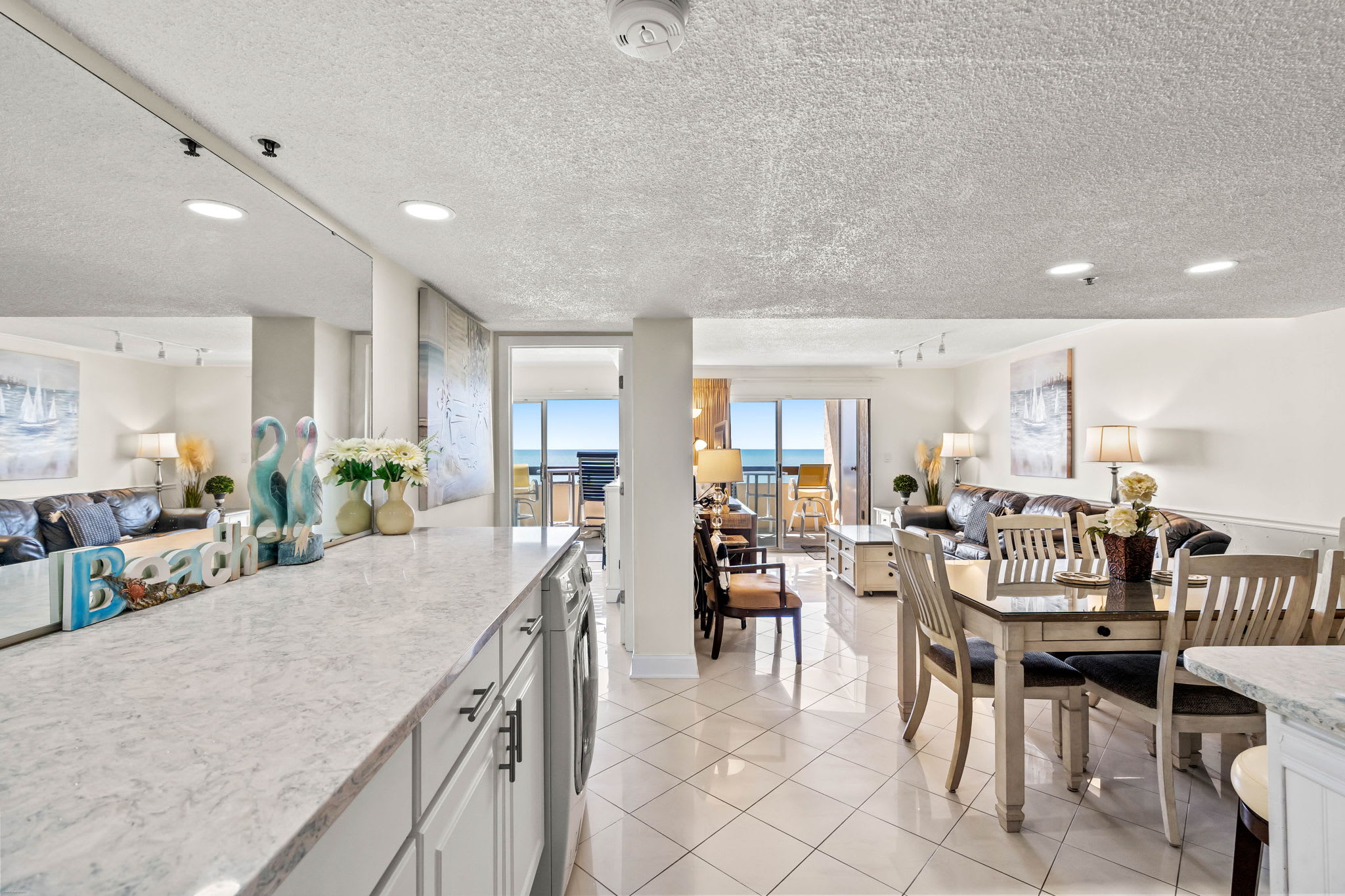 Pristine Direct Oceanfront Getaway Luxury Oasis | Photo 23