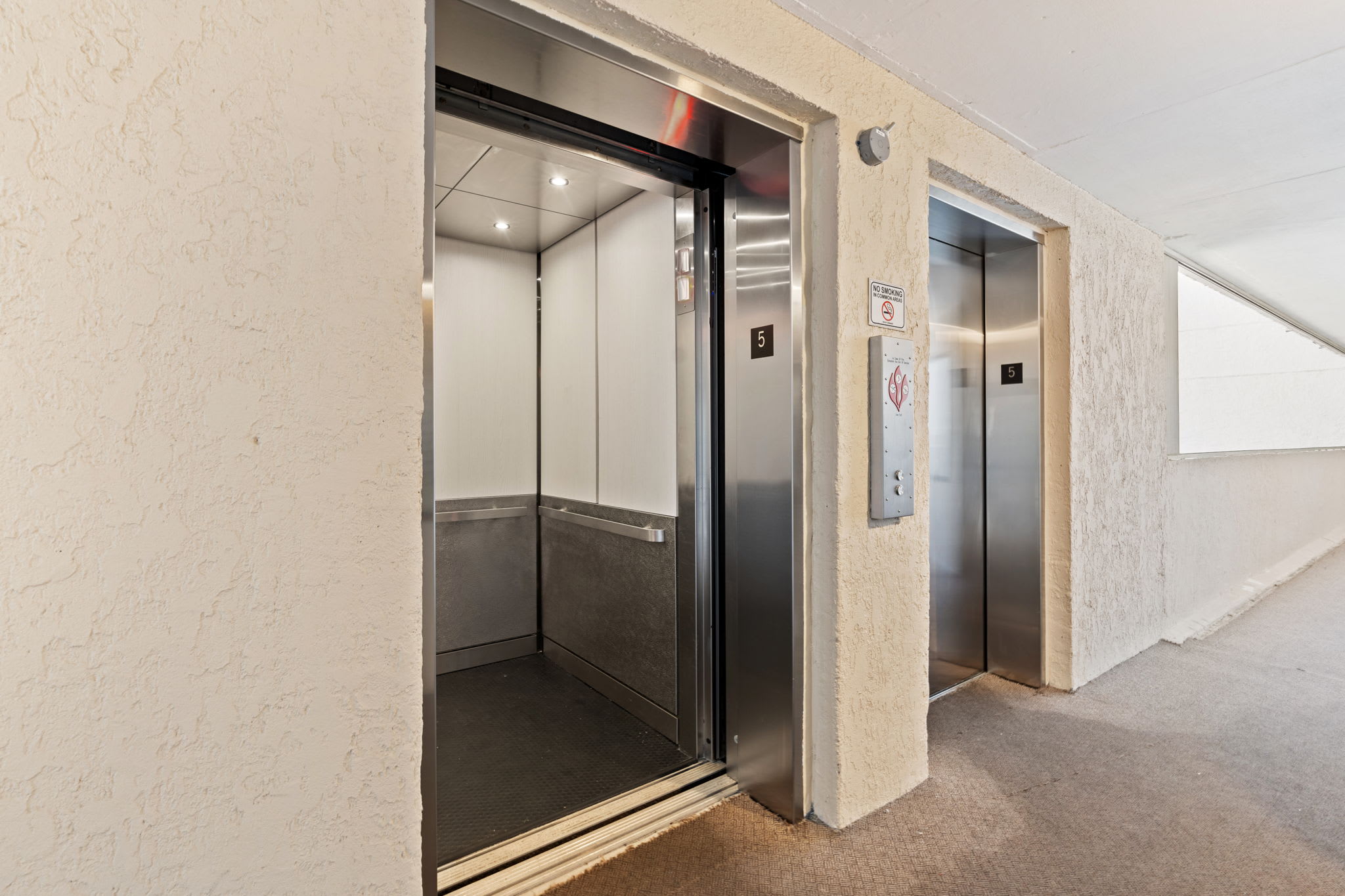 Pristine Direct Oceanfront Getaway Luxury Oasis | Photo 87