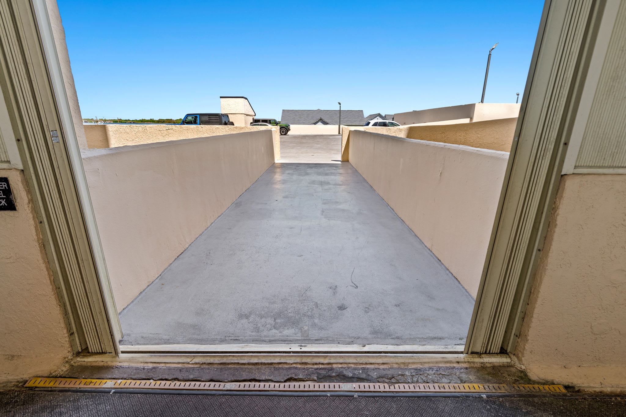 Pristine Direct Oceanfront Getaway Luxury Oasis | Photo 93