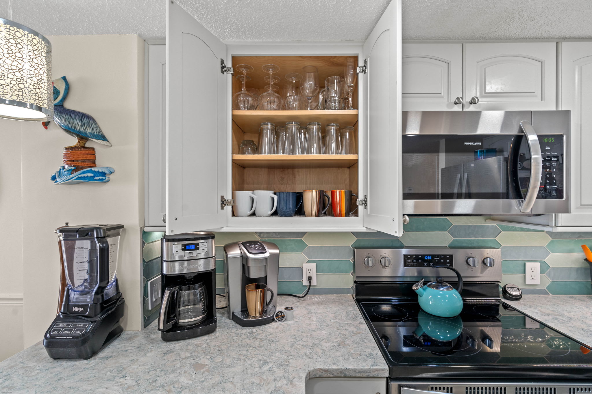 Pristine Direct Oceanfront Getaway Luxury Oasis | Photo 28