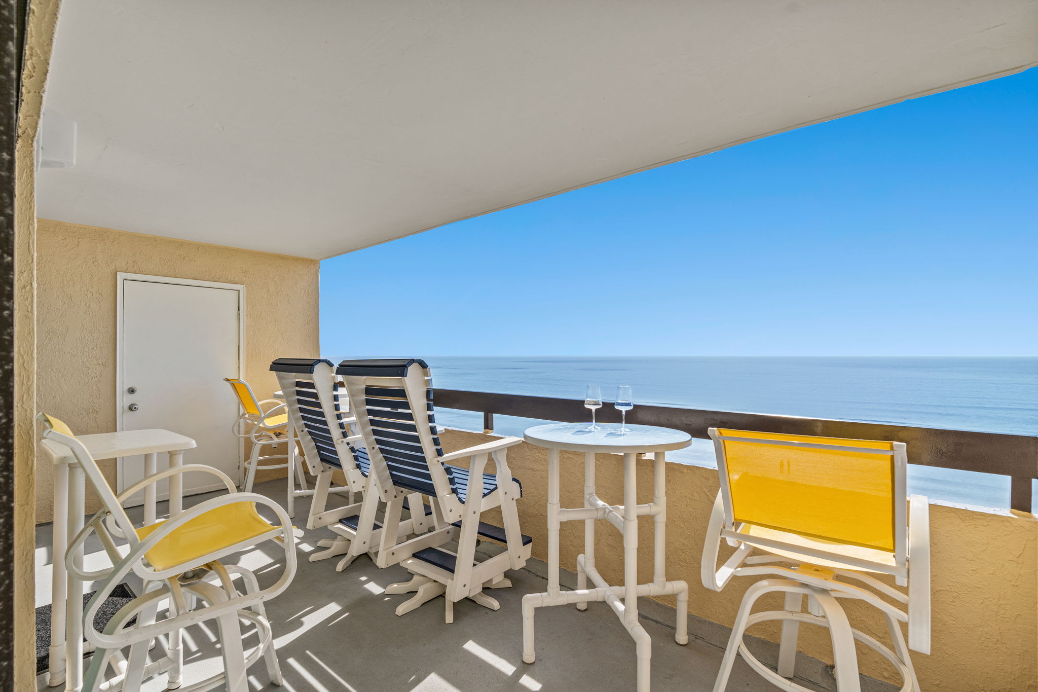 Pristine Direct Oceanfront Getaway Luxury Oasis | Photo 54