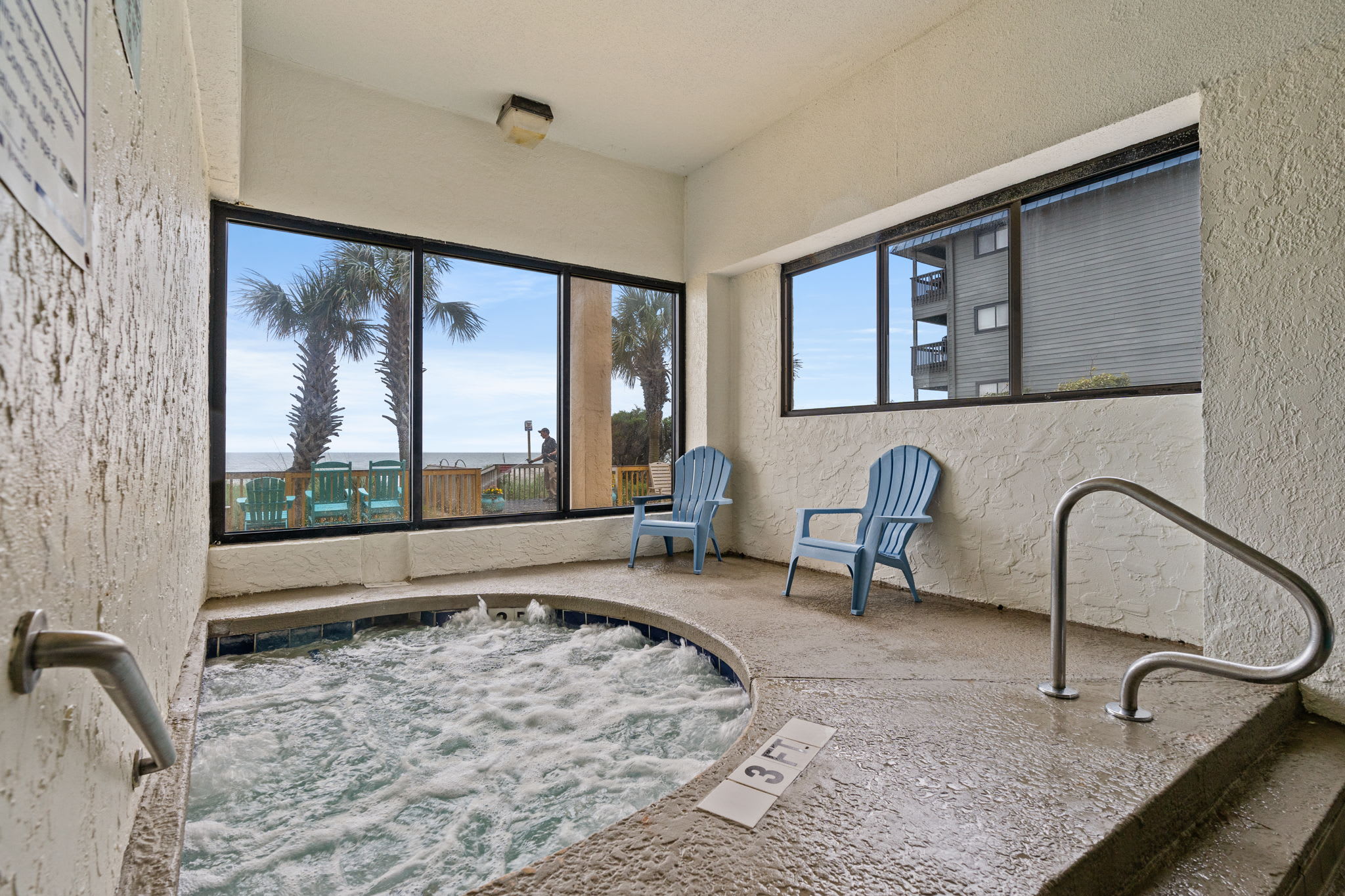 Pristine Direct Oceanfront Getaway Luxury Oasis | Photo 73