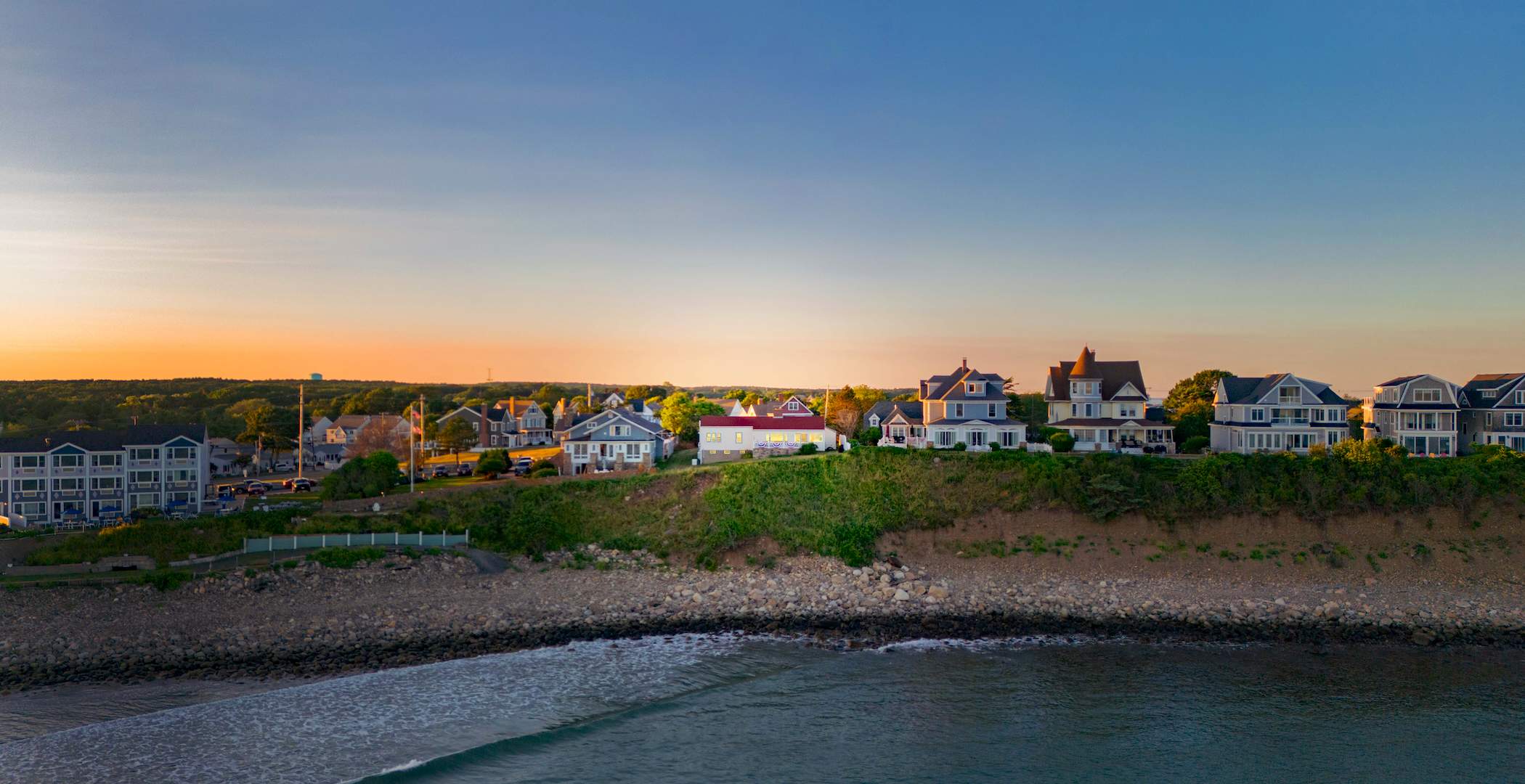 Oceanfront Home w/ Panoramic Views • Sleeps 8