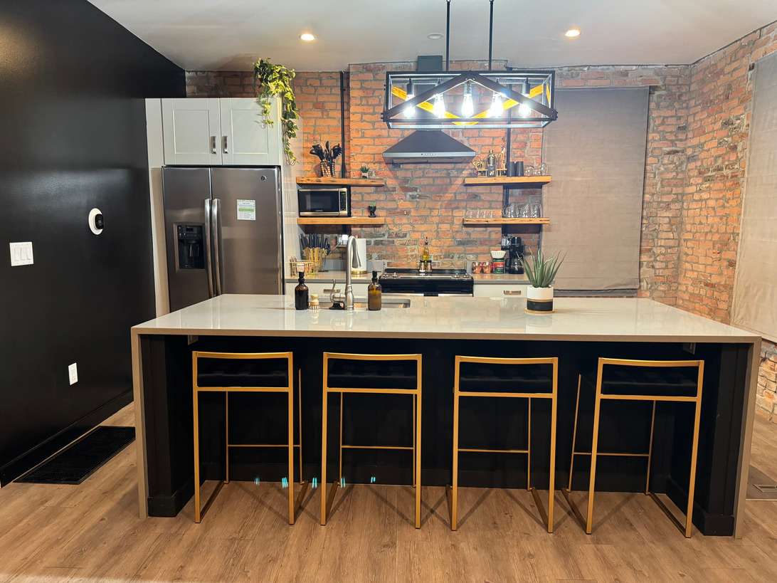 🌿 Jungle Vibe by Jungle House | Downtown & Short North | Free Parking | 5,800+ Reviews | Near Convention Center & Nationwide Arena & Ohio State | Walk to High Street 3