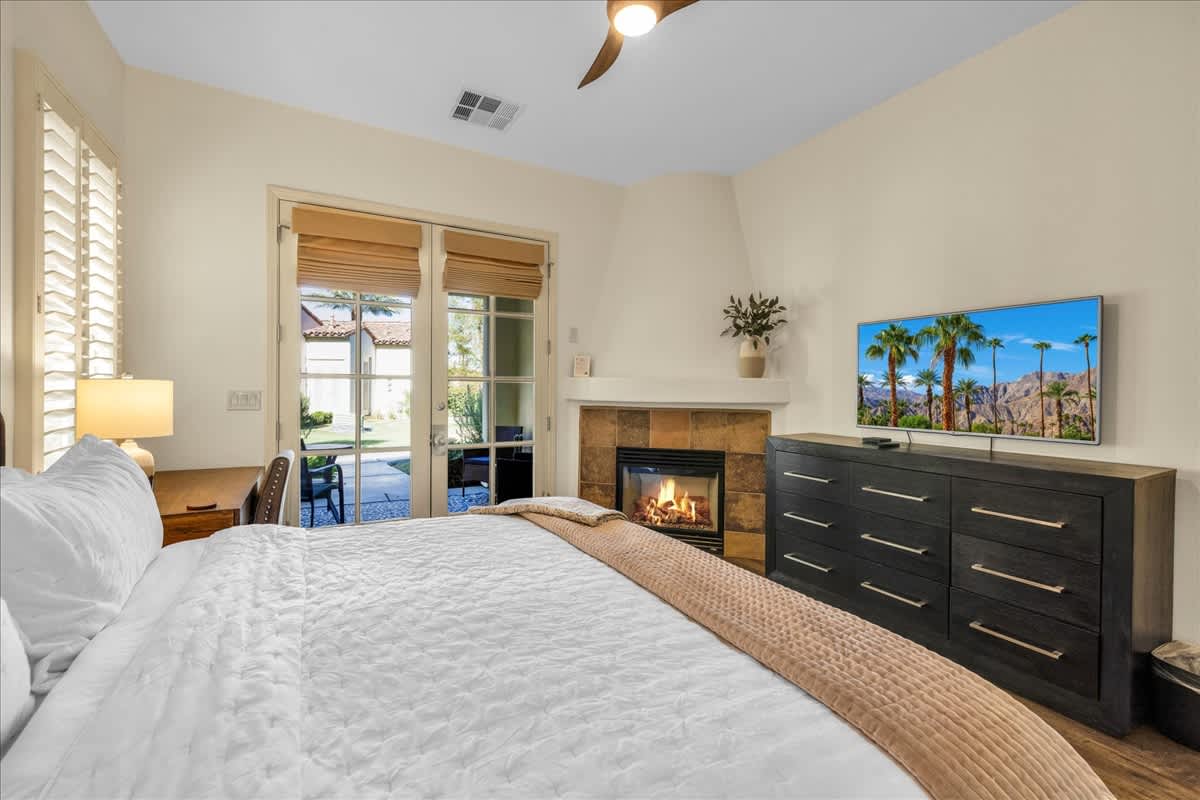 Newly Remodeled Legacy Villas Studio Villa #B - Photo 3