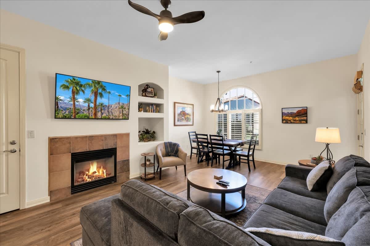 Newly Remodeled Legacy Villa #A - Photo 2