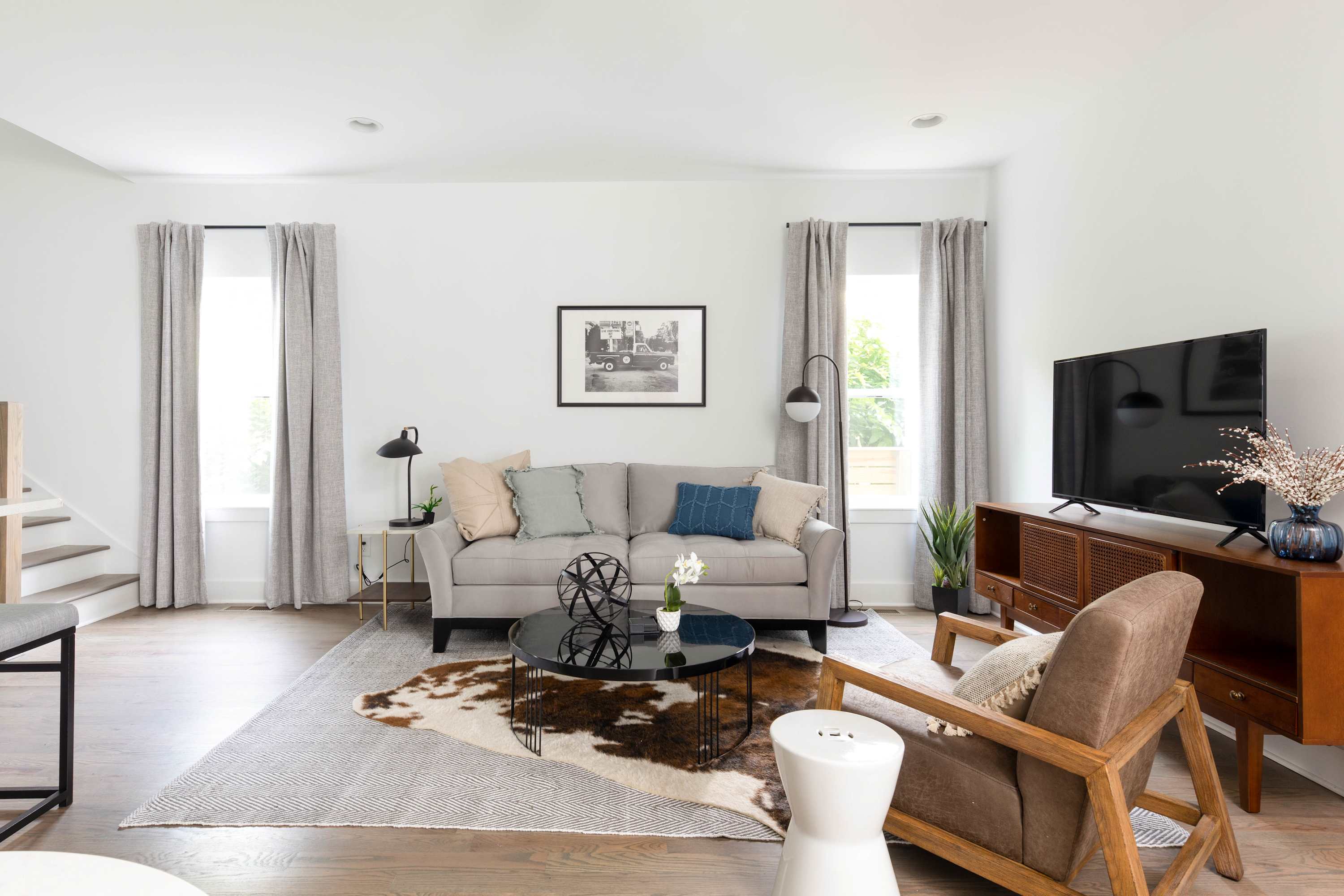 Trendy 4BR Getaway for 12, Near Downtown Nash!