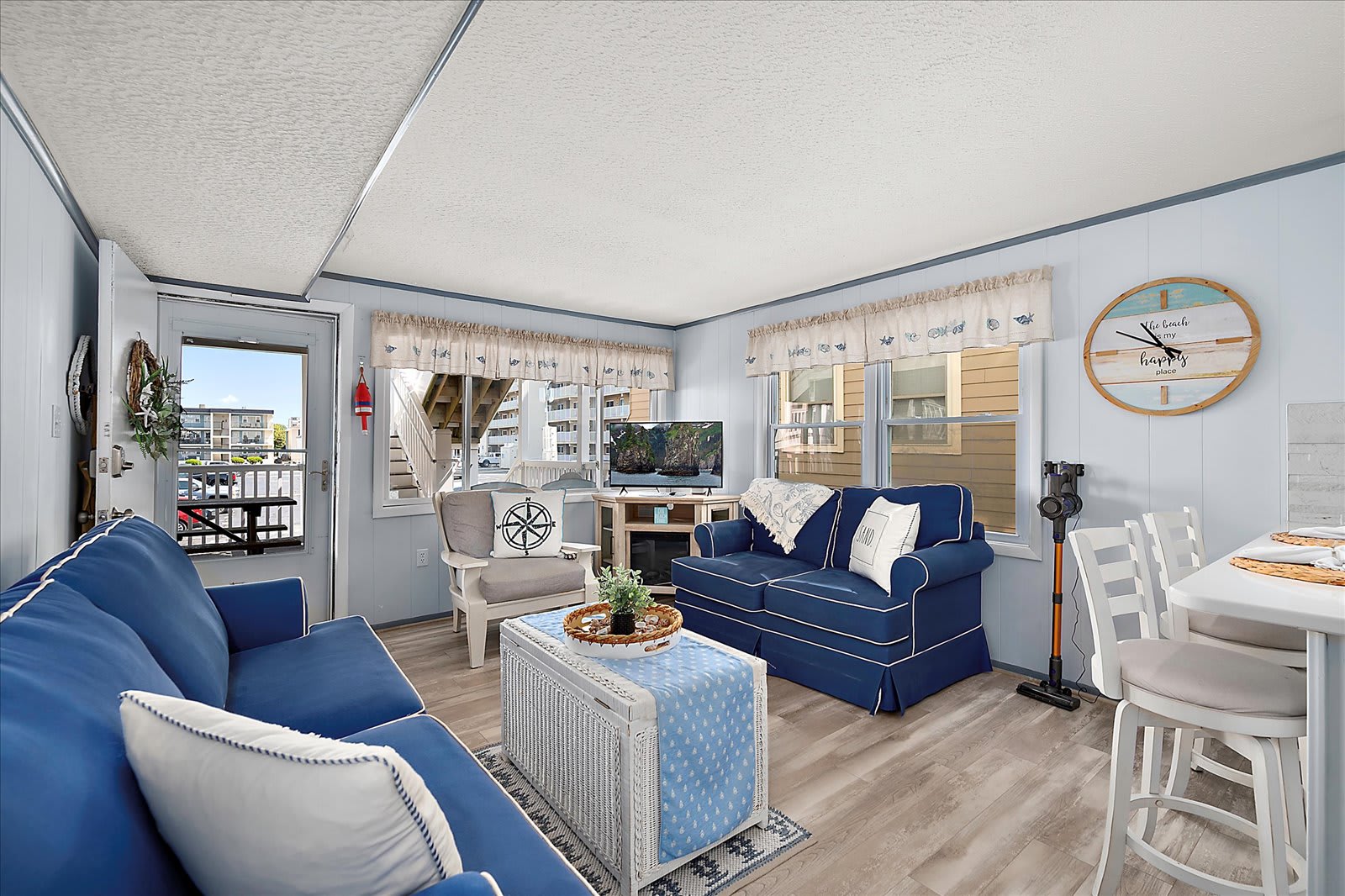 Midtown Oceanside Condo Just Steps From the Beach