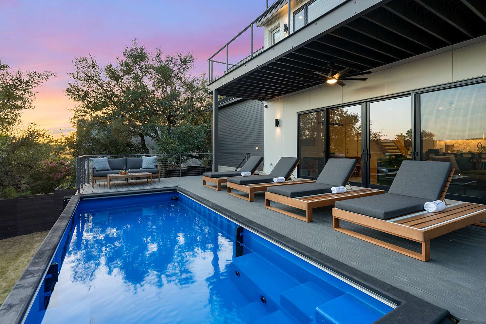 Luxe Pool, Fire Pit, Lake Views | Sundown Social