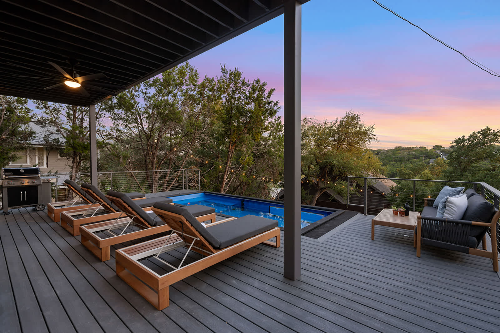 Luxe Pool, Fire Pit, Lake Views | Sundown Social