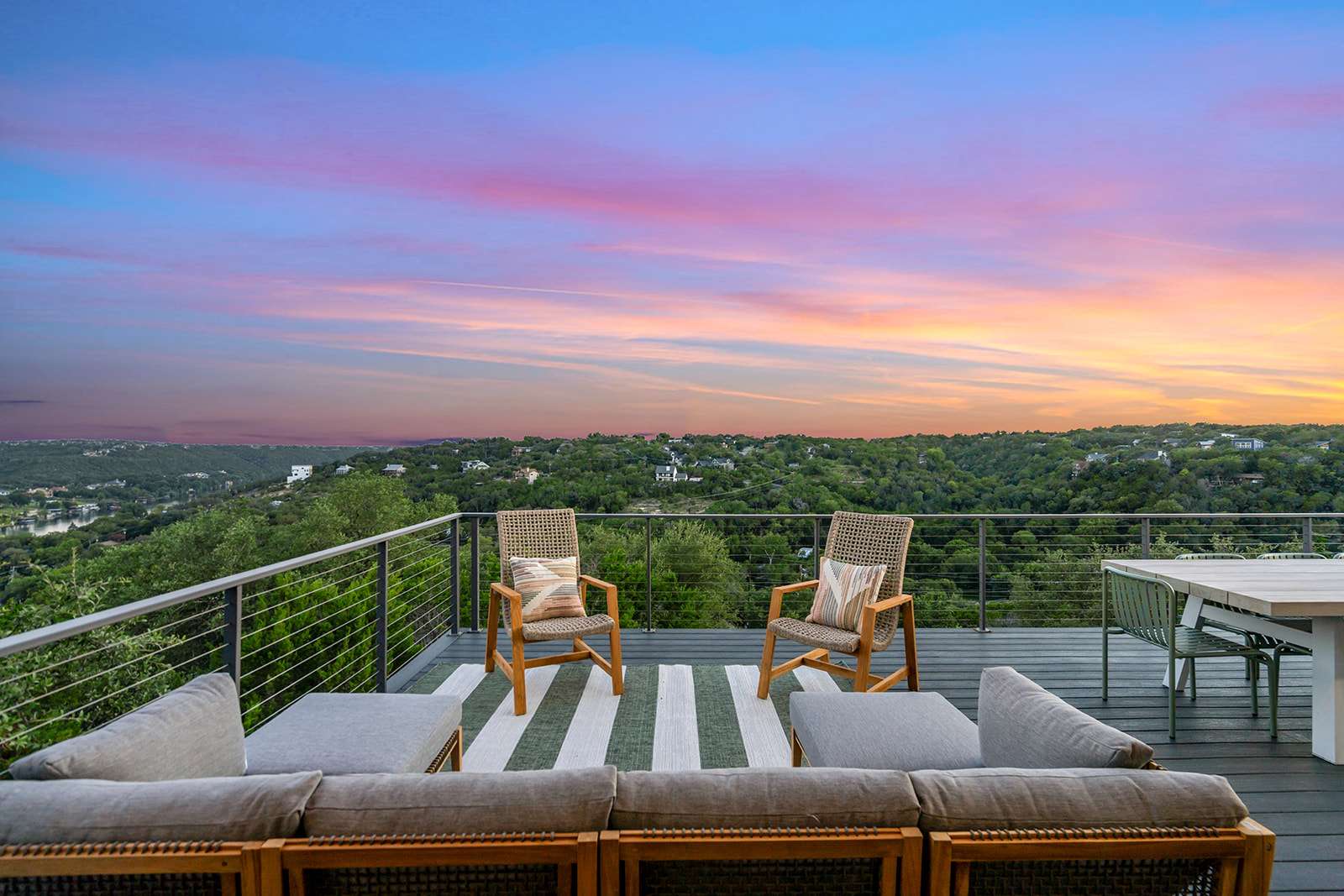 Luxe Pool, Fire Pit, Lake Views | Sundown Social