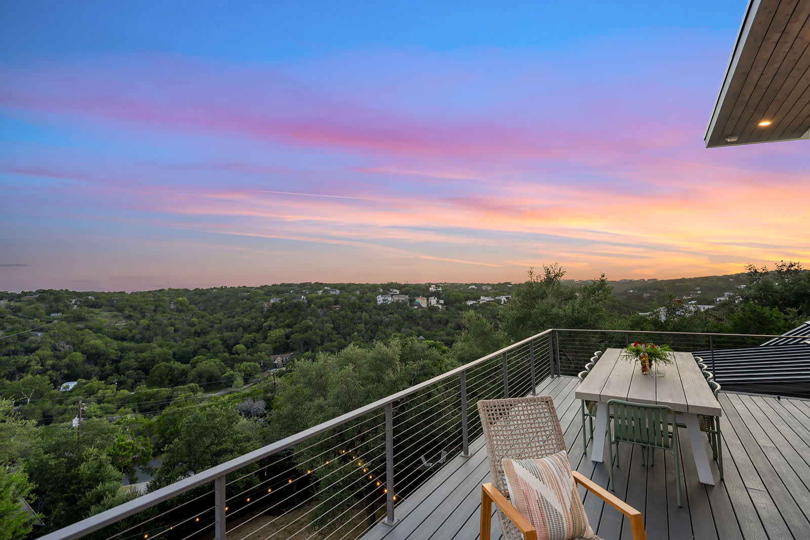 Luxe Pool, Fire Pit, Lake Views | Sundown Social