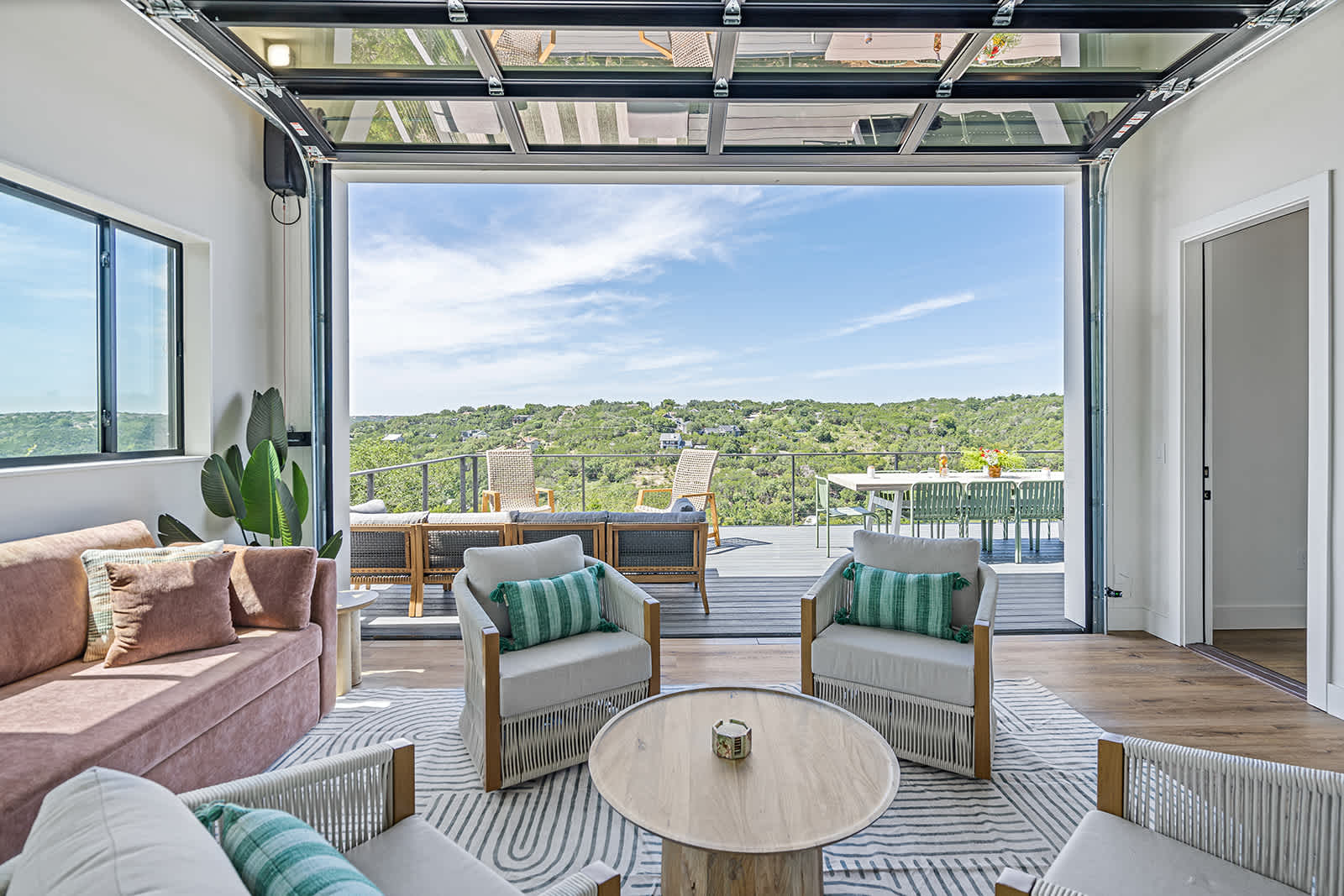 Luxe Pool, Fire Pit, Lake Views | Sundown Social