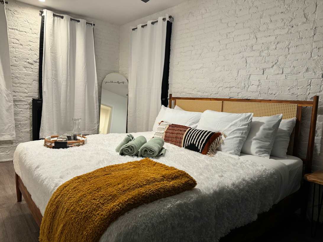 🌿 The Fig House by Jungle House | 5,800+ Reviews | Downtown & Short...