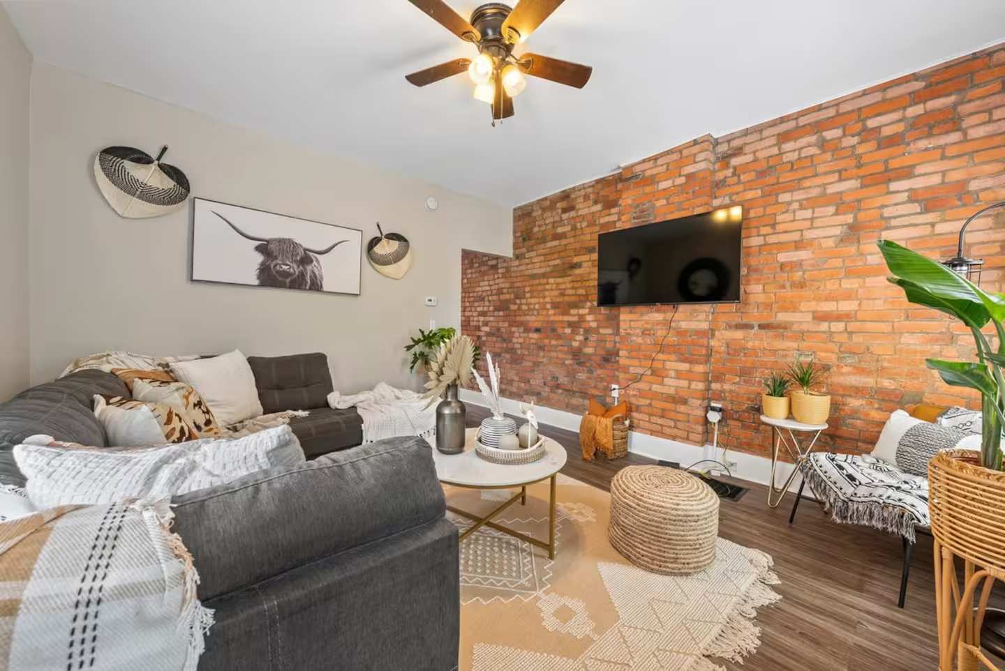 Modern Boho Condo | Walk to Downtown Columbus