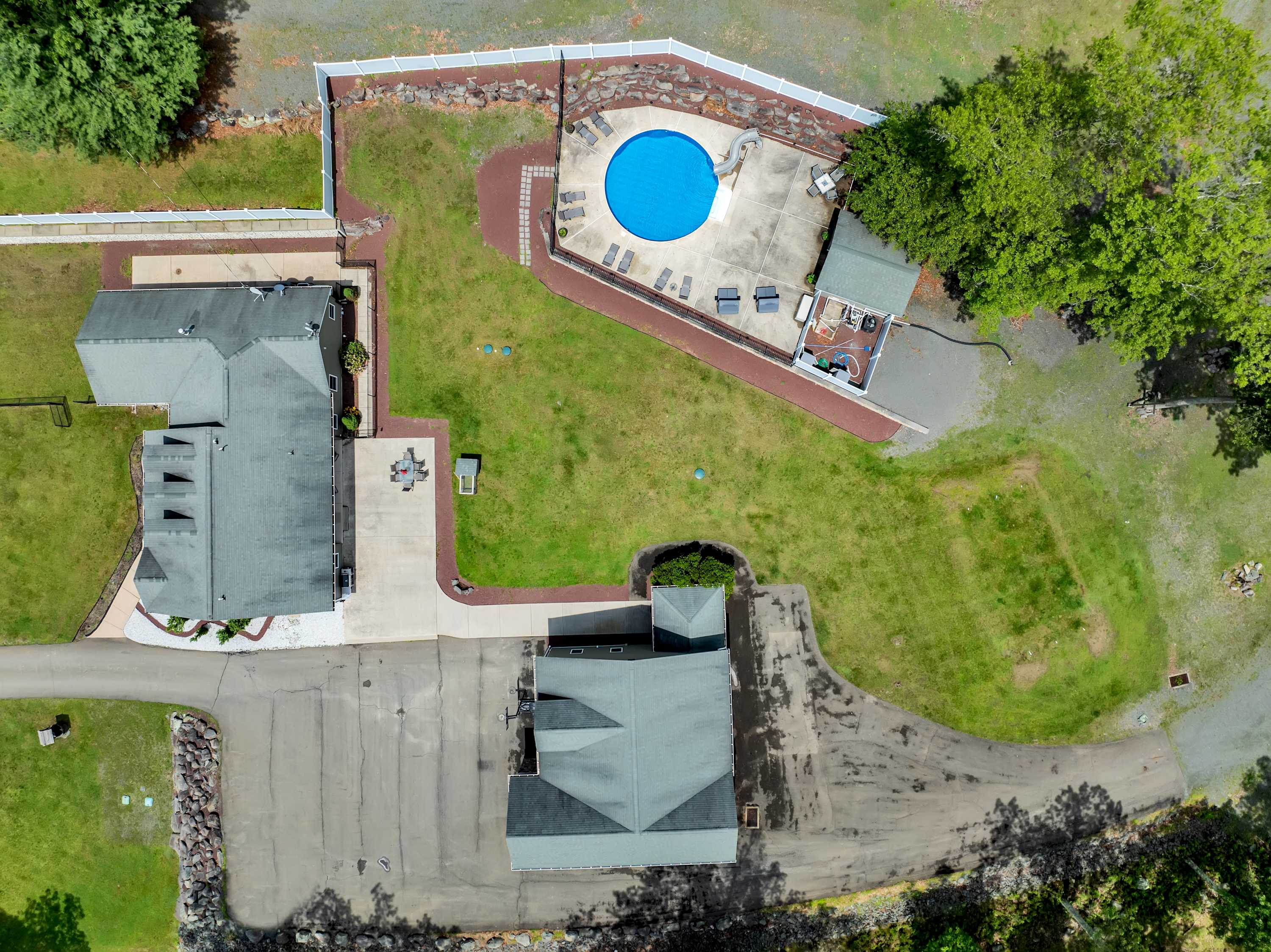 Chip's Pocono Escape | Hot tub | Pool w/ slide