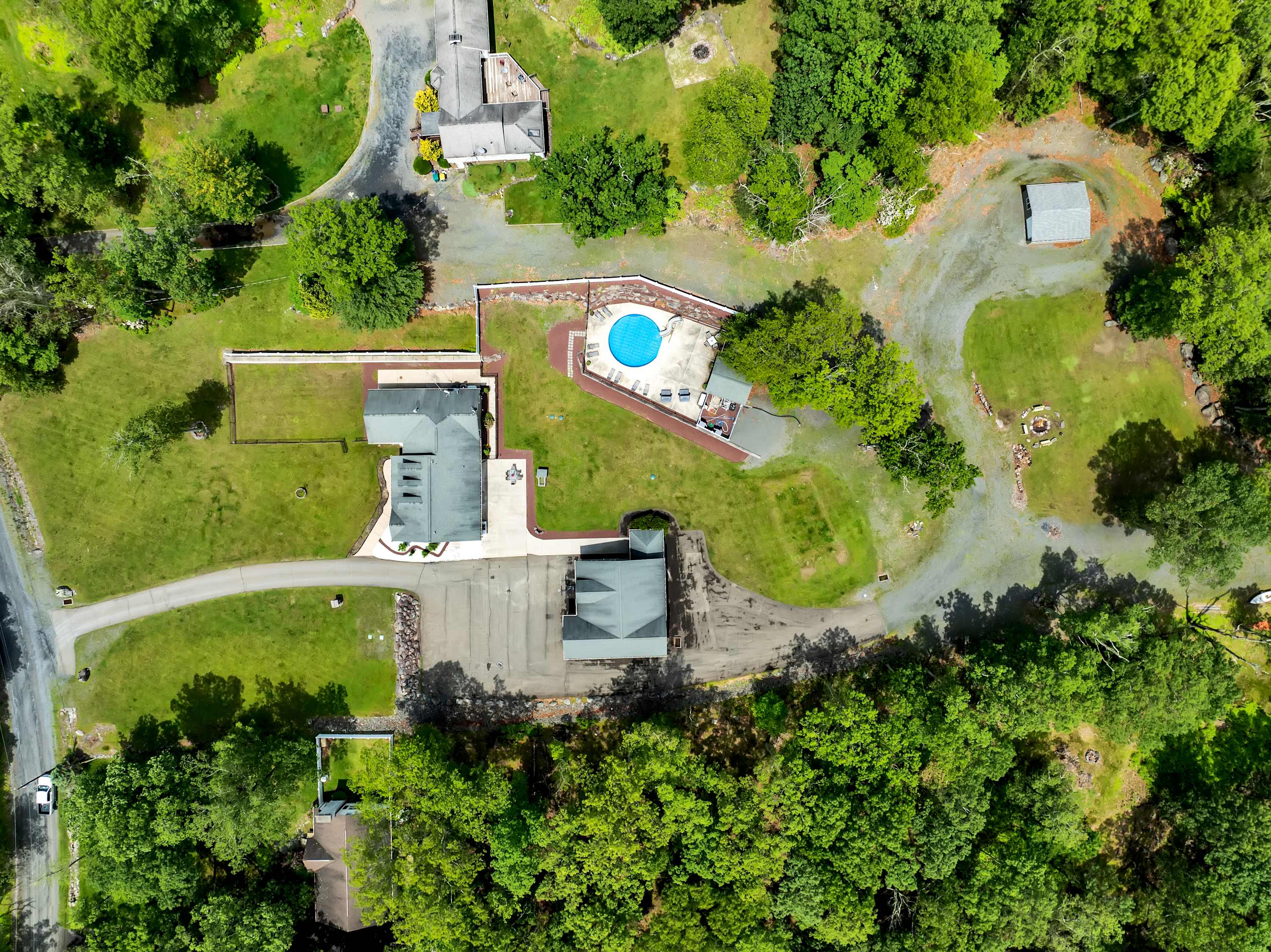 Chip's Pocono Escape | Hot tub | Pool w/ slide